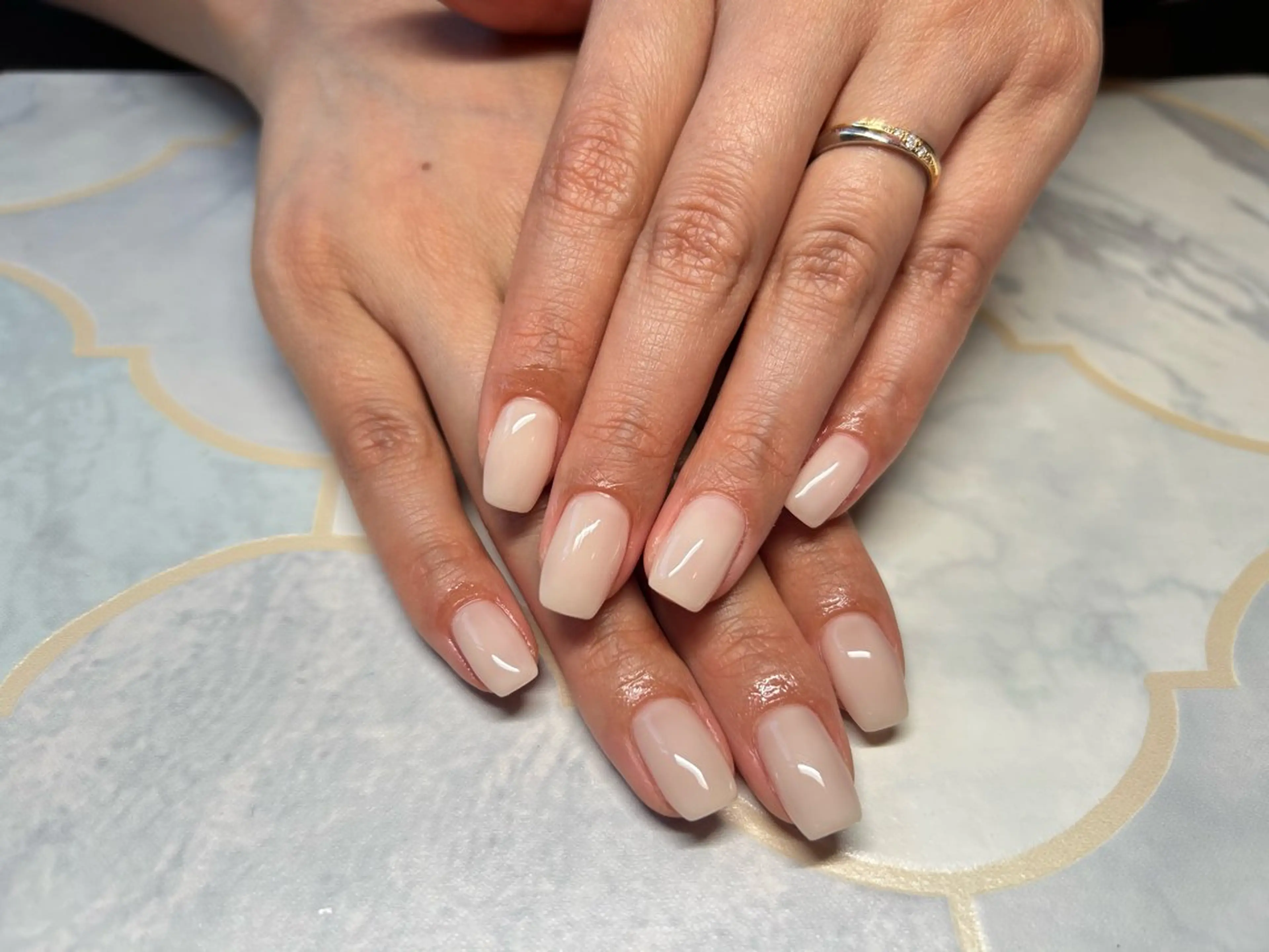 ネイル ワンカラーネイル ハンドネイル Lisa’s Salonのネイルデザイン