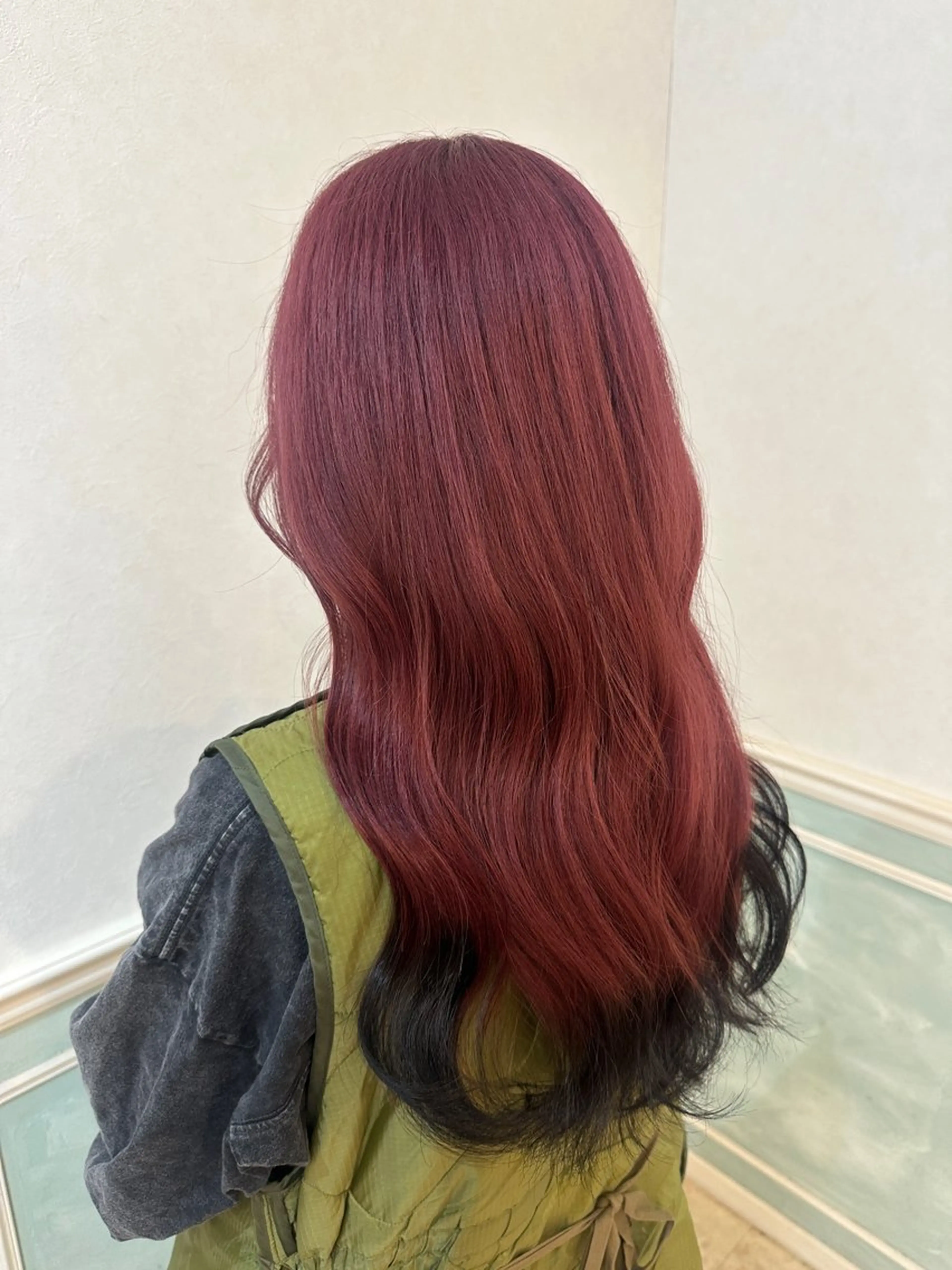 カラー 山口 珠莉のヘアスタイル