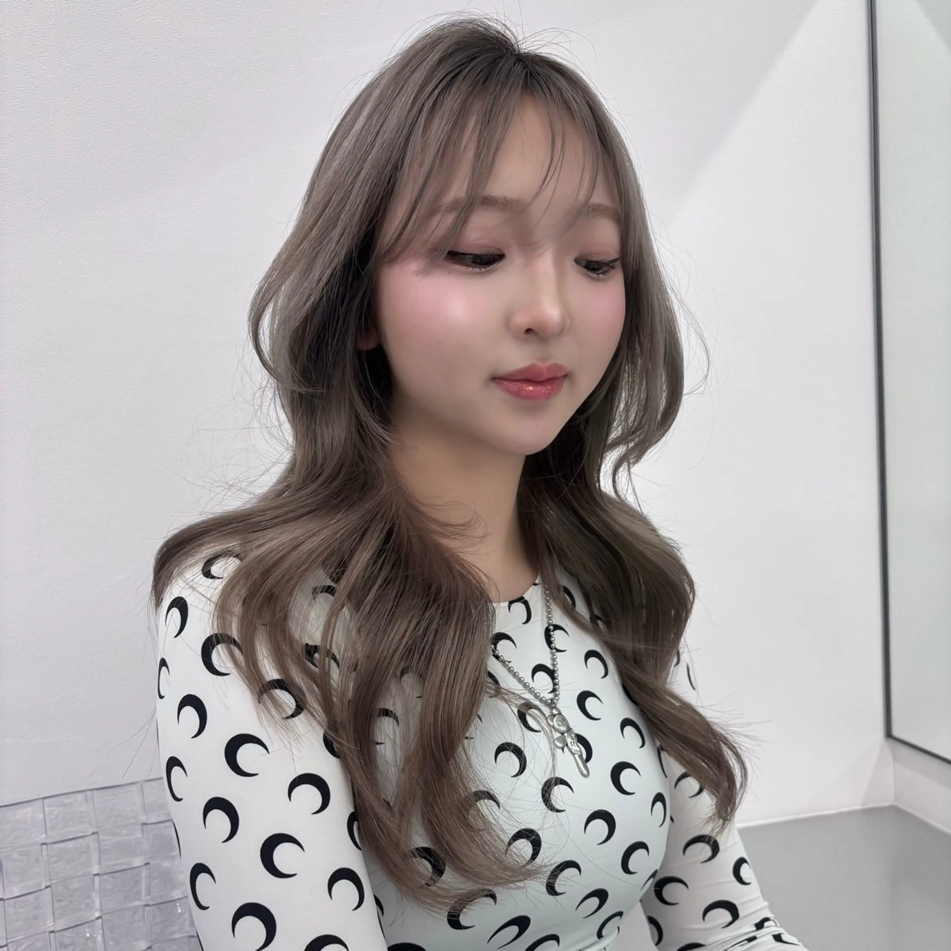 カラー ヘアカラー 韓国ヘア💖Wカラー 💖透明感カラー💖のヘアスタイル