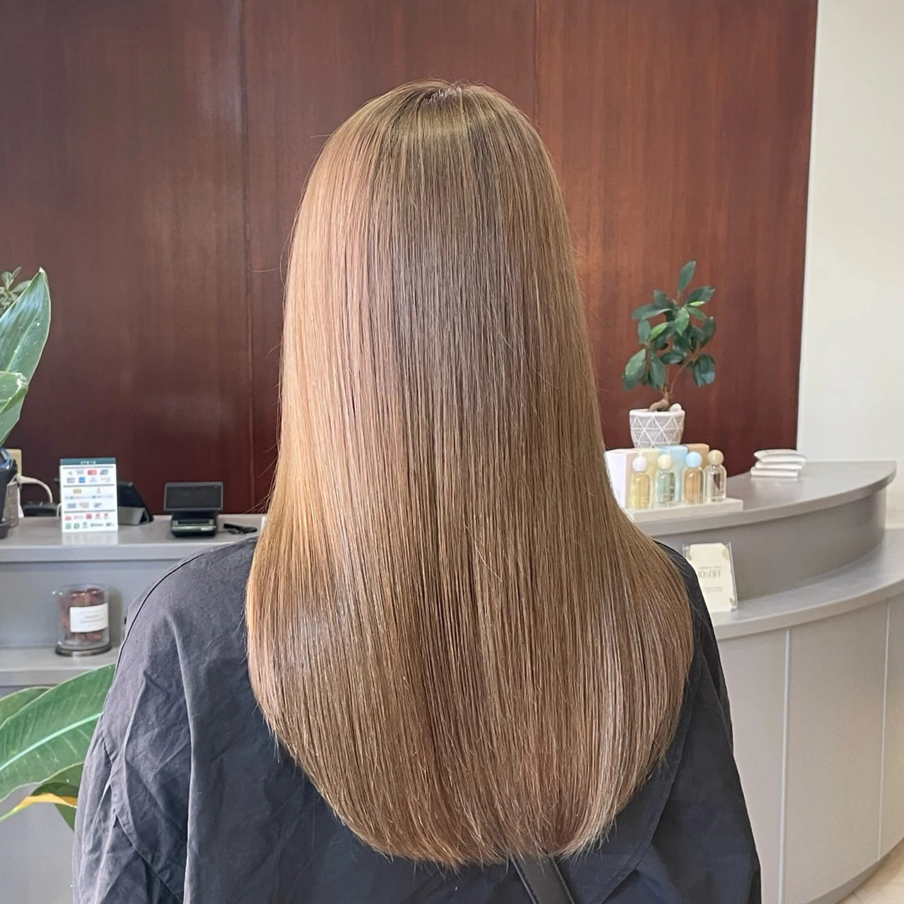 カラー ブリーチ ブロンド ヘアカラー arika【アリカ】 Ayuiのヘアスタイル