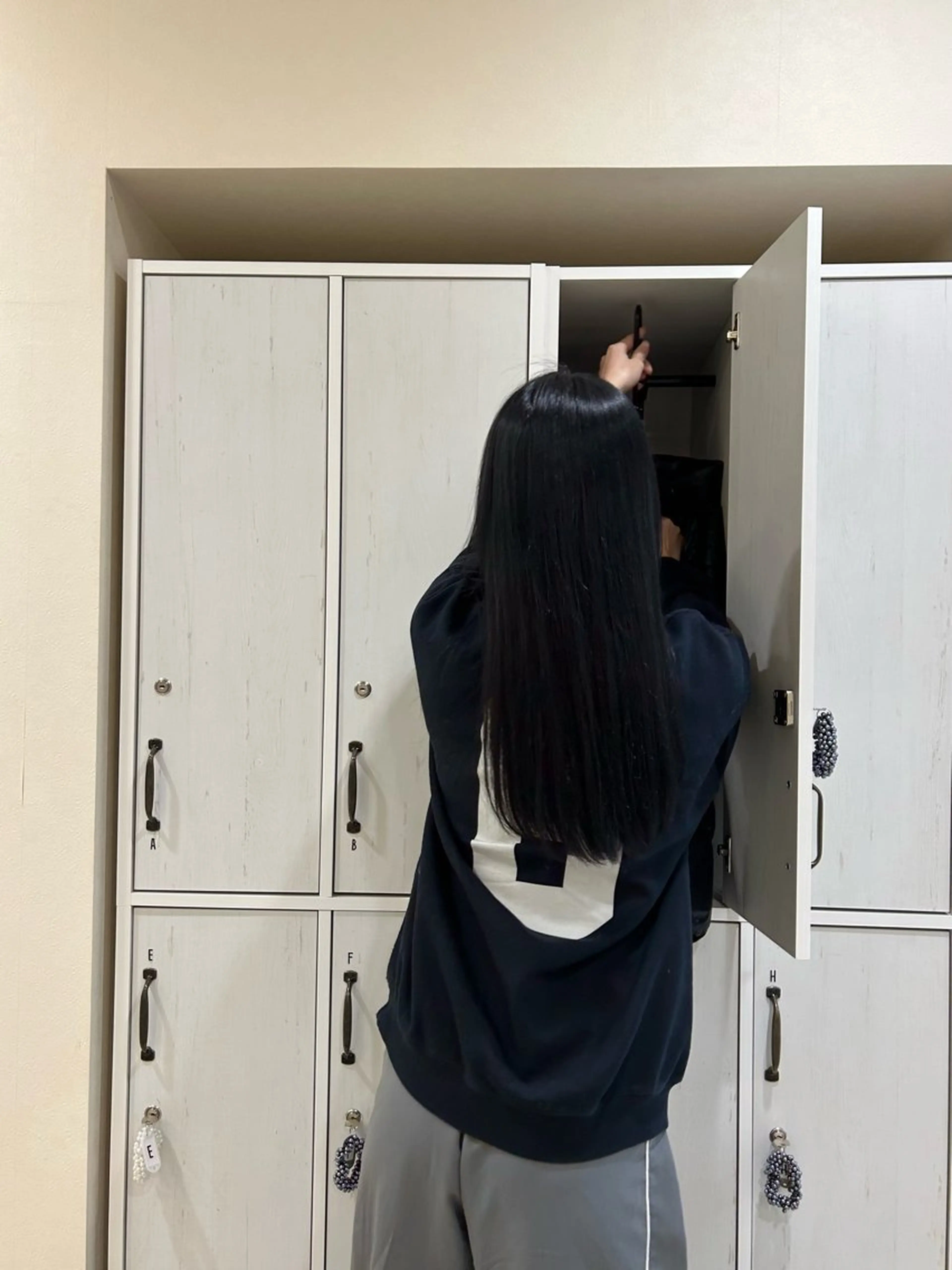 ロング カラー 黒髪 ブルーカラー ブルーブラック 透明感カラー ヘアカラー 鈴木愛海/レイヤー /透明感カラーのヘアスタイル