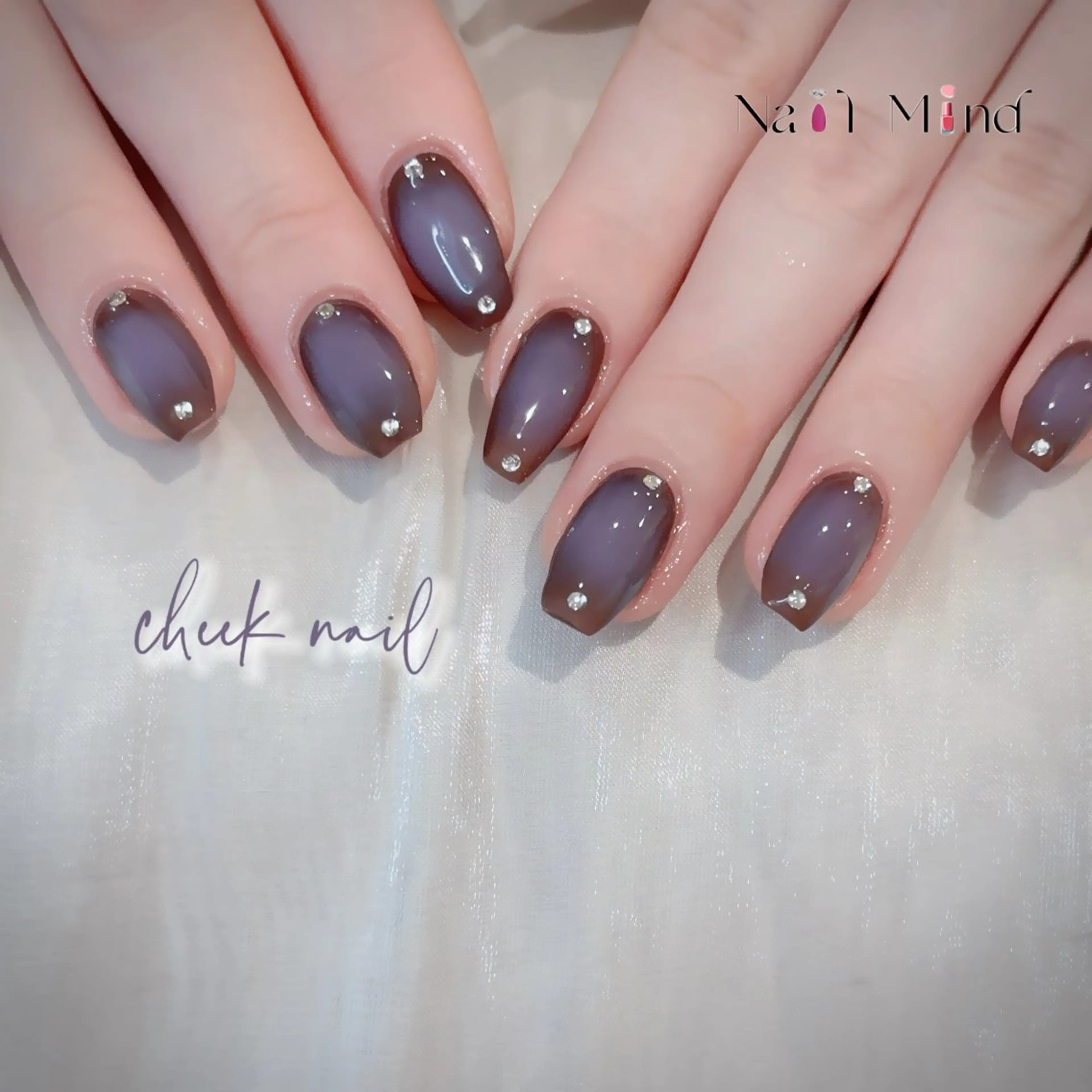 ネイル チークネイル ジェルネイル マグネットネイル ニュアンスネイル パラジェル ハンドネイル Nail Mind (NaONail）のネイルデザイン