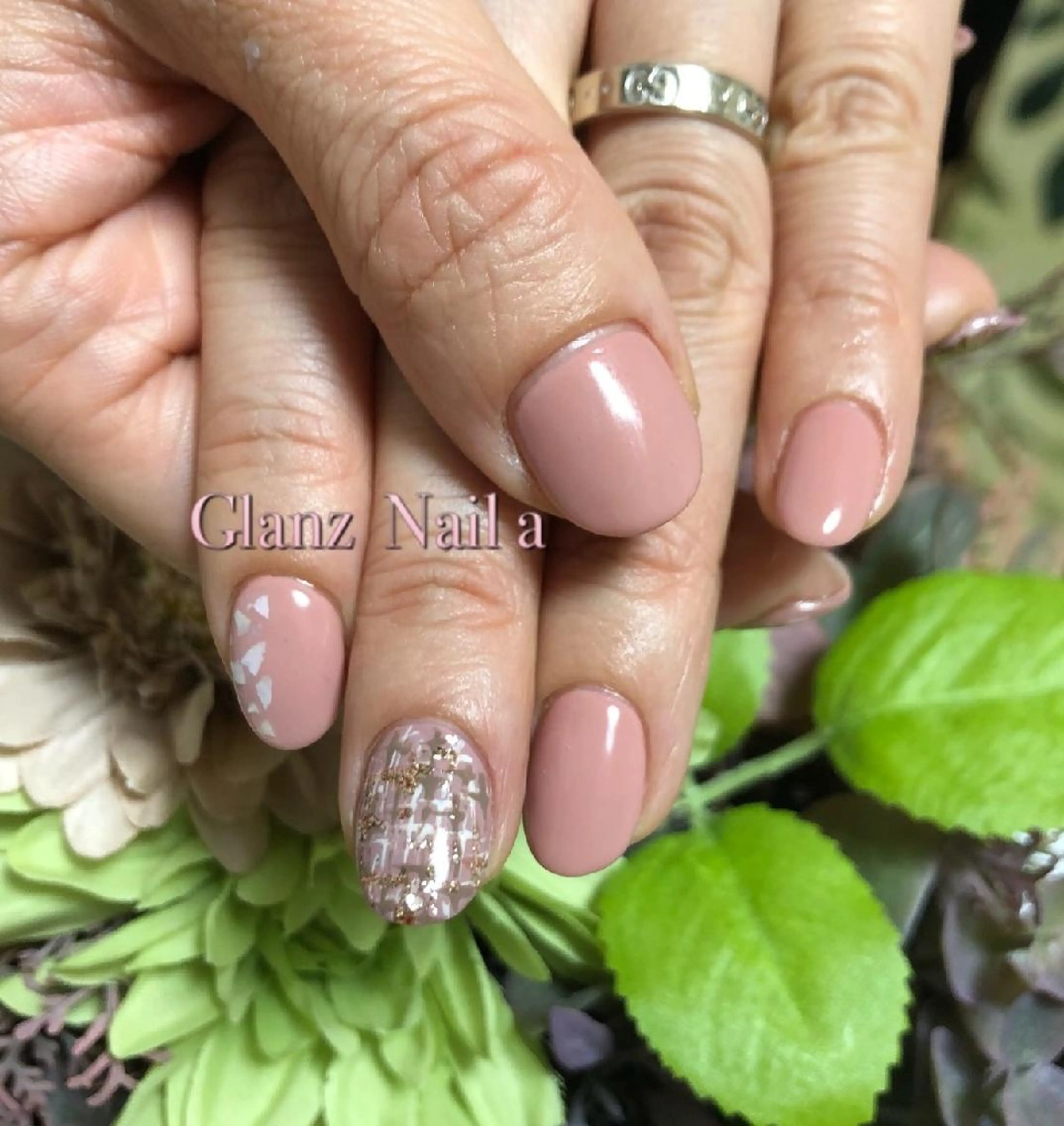 ネイル キラキラネイル 春ネイル ツイードネイル ホワイト Glanz  Nail aのネイルデザイン