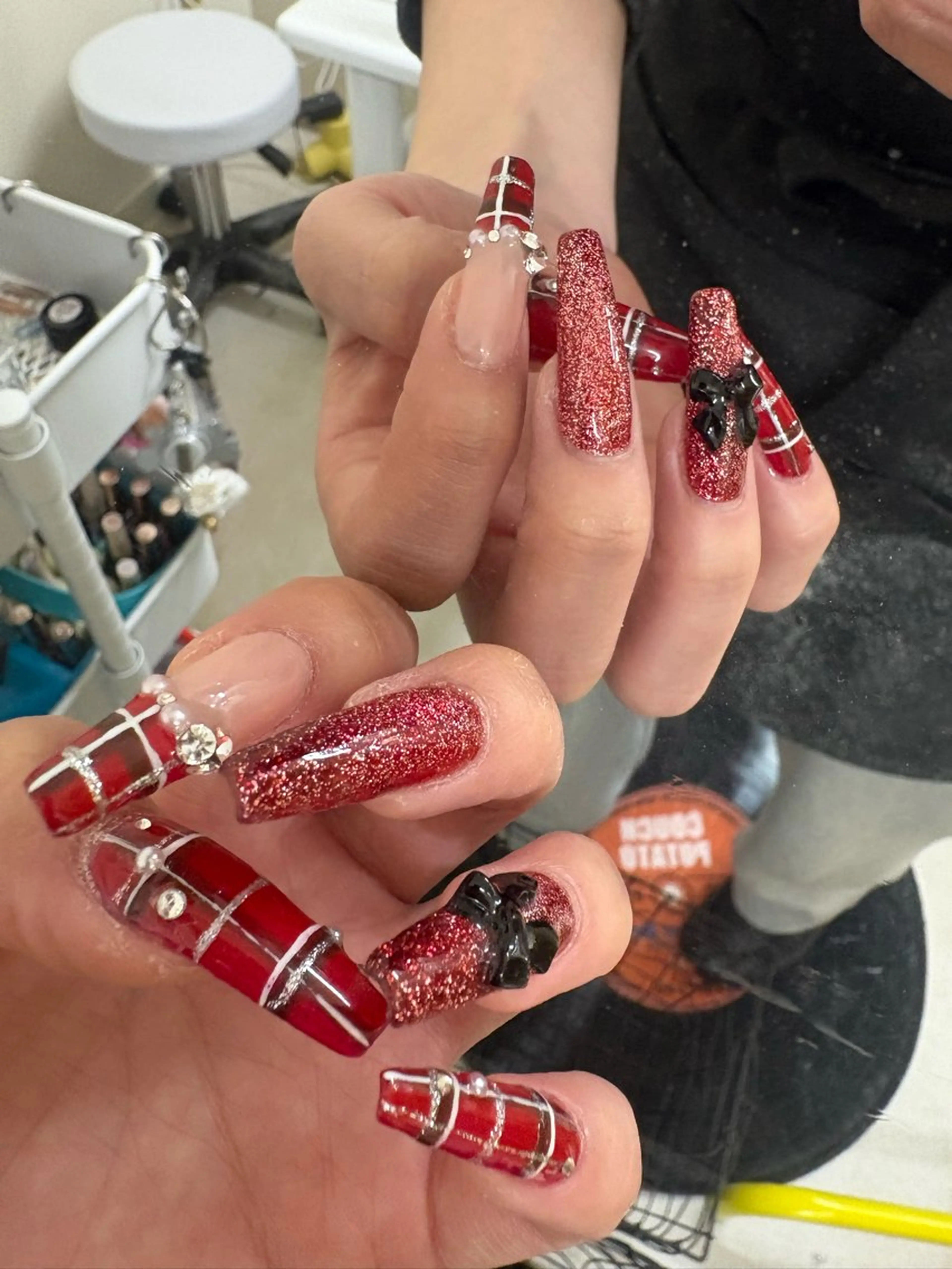 ネイル バレンタイン ハンドネイル 33nail✴️栄 スミレ❇️Gel-xのネイルデザイン