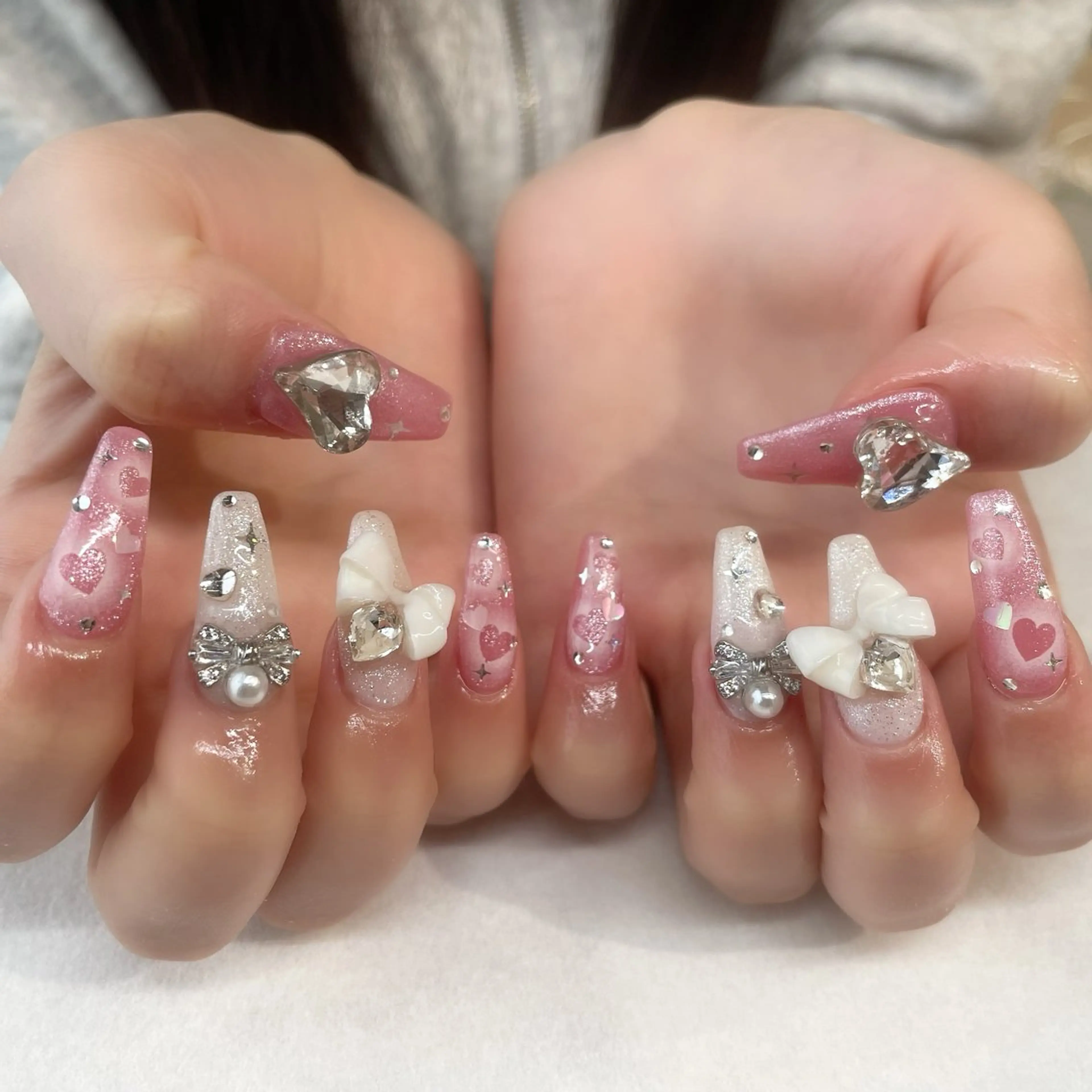 ネイル ハンドネイル 💎🐰 saki. m 🐰💎のネイルデザイン