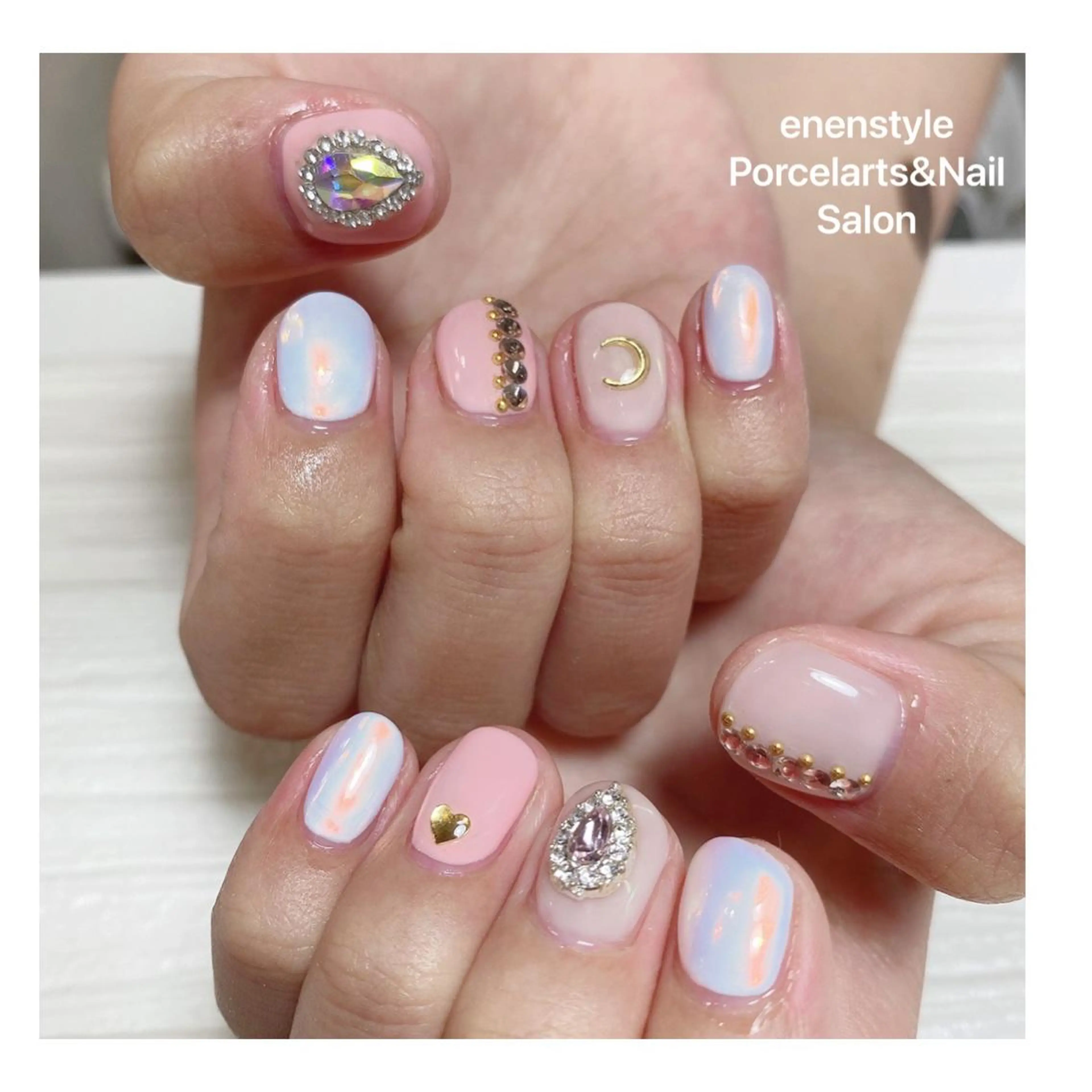 ミディアム ネイル ハンドネイル 👑enen style👑のネイルデザイン