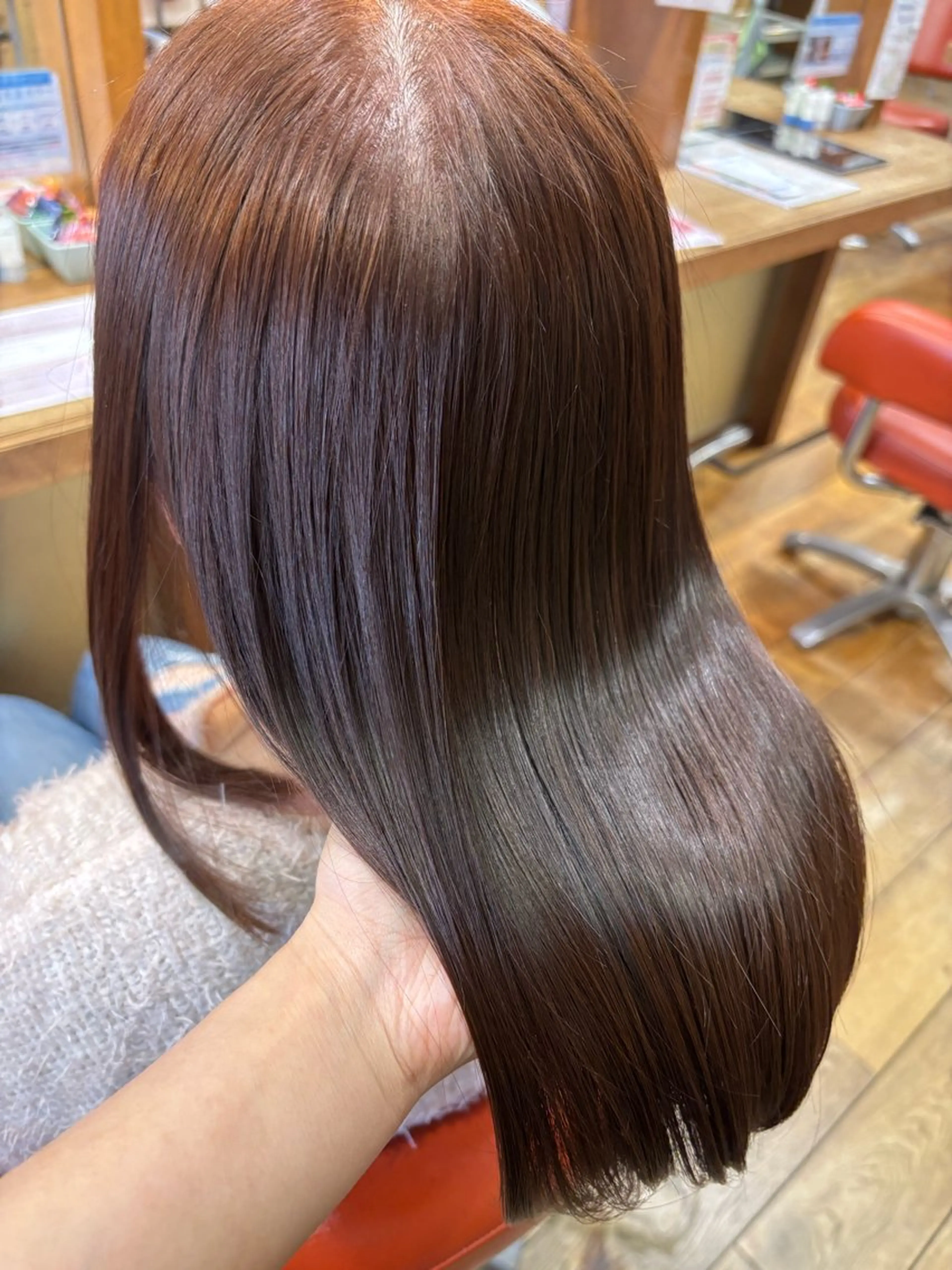 ロング カラー トリートメント 花澤 紗更のヘアスタイル