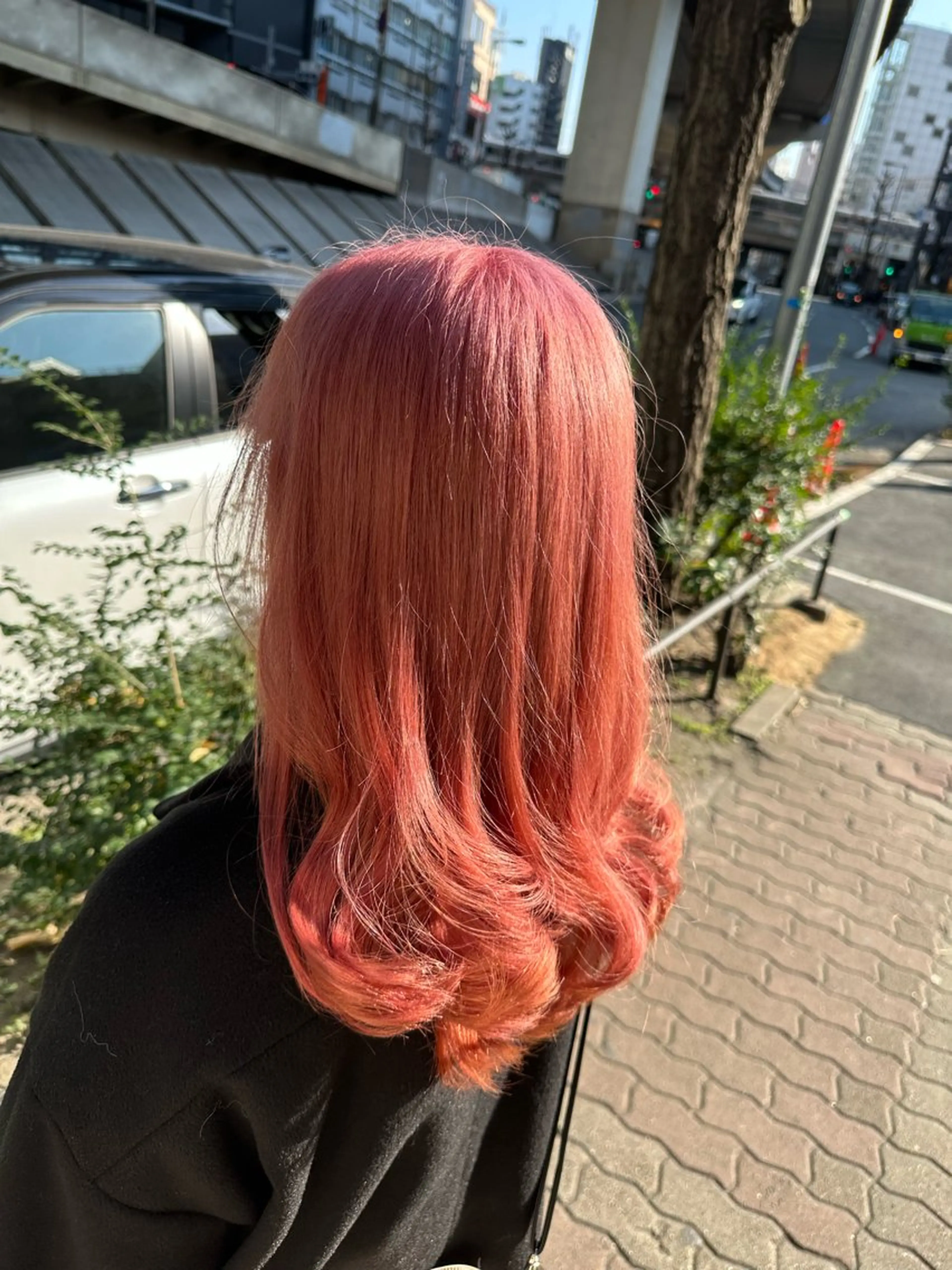 カラー unique 松原吹季のヘアスタイル