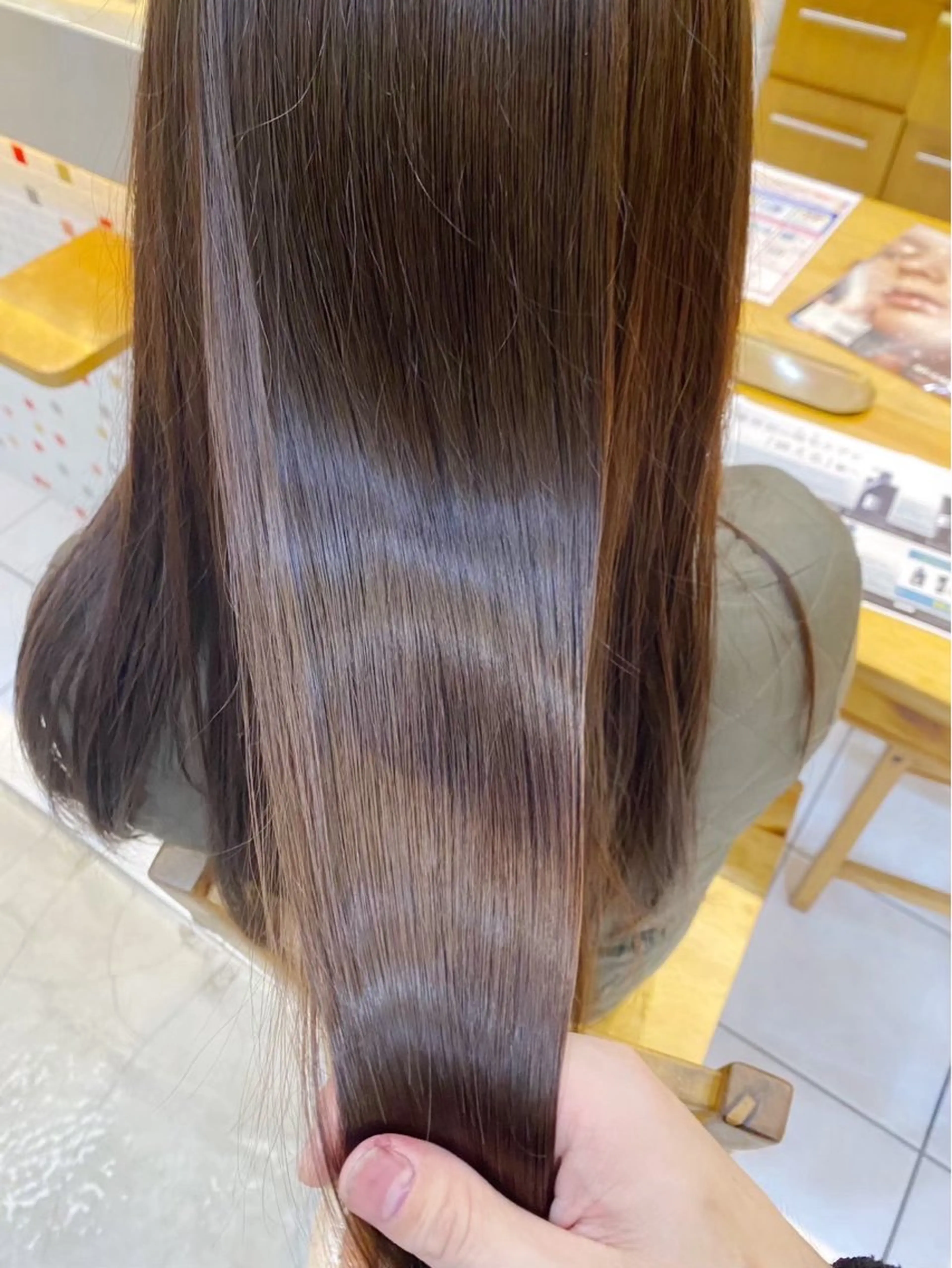 ロング 髪質改善 💠 韓国風うる艶/シオリのヘアスタイル