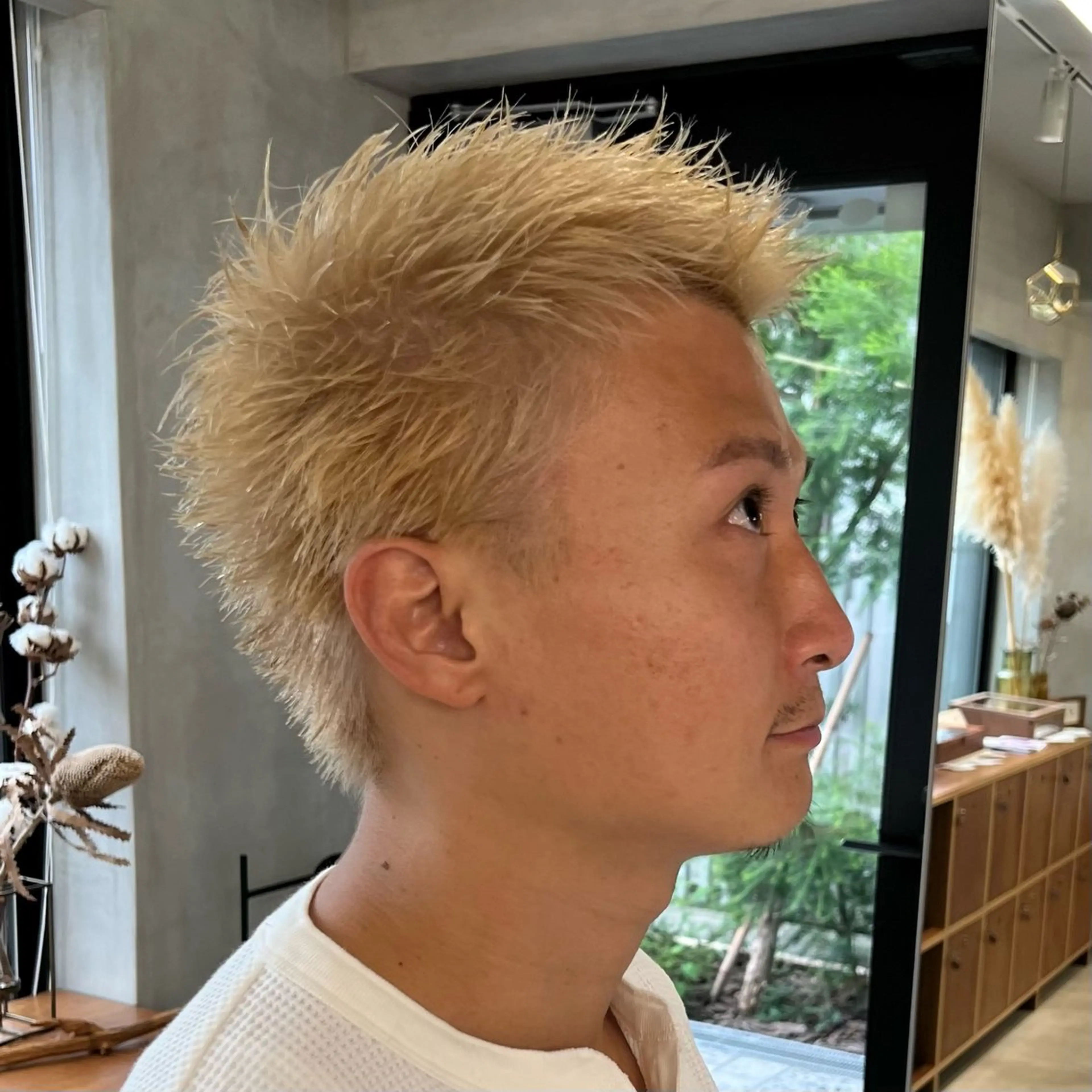 ショート カラー メンズ スパイキーショート ブロンド ショートヘア 【メンズ特化】 イマダナツミのヘアスタイル