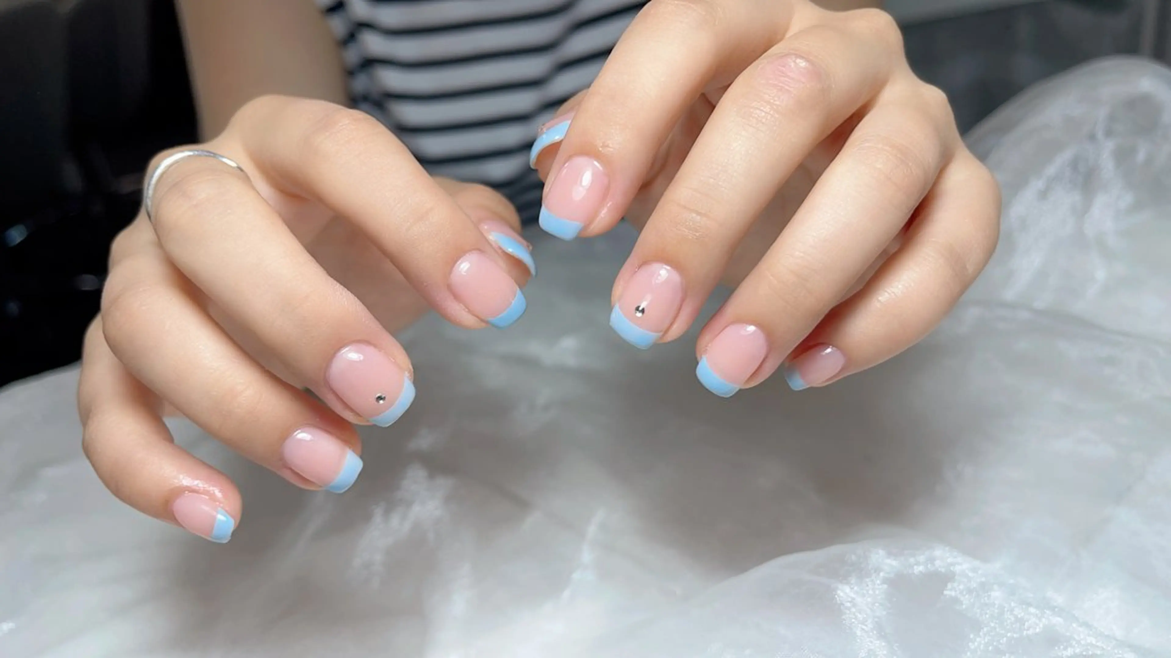 ネイル ハンドネイル VIVIAN リサのネイルデザイン