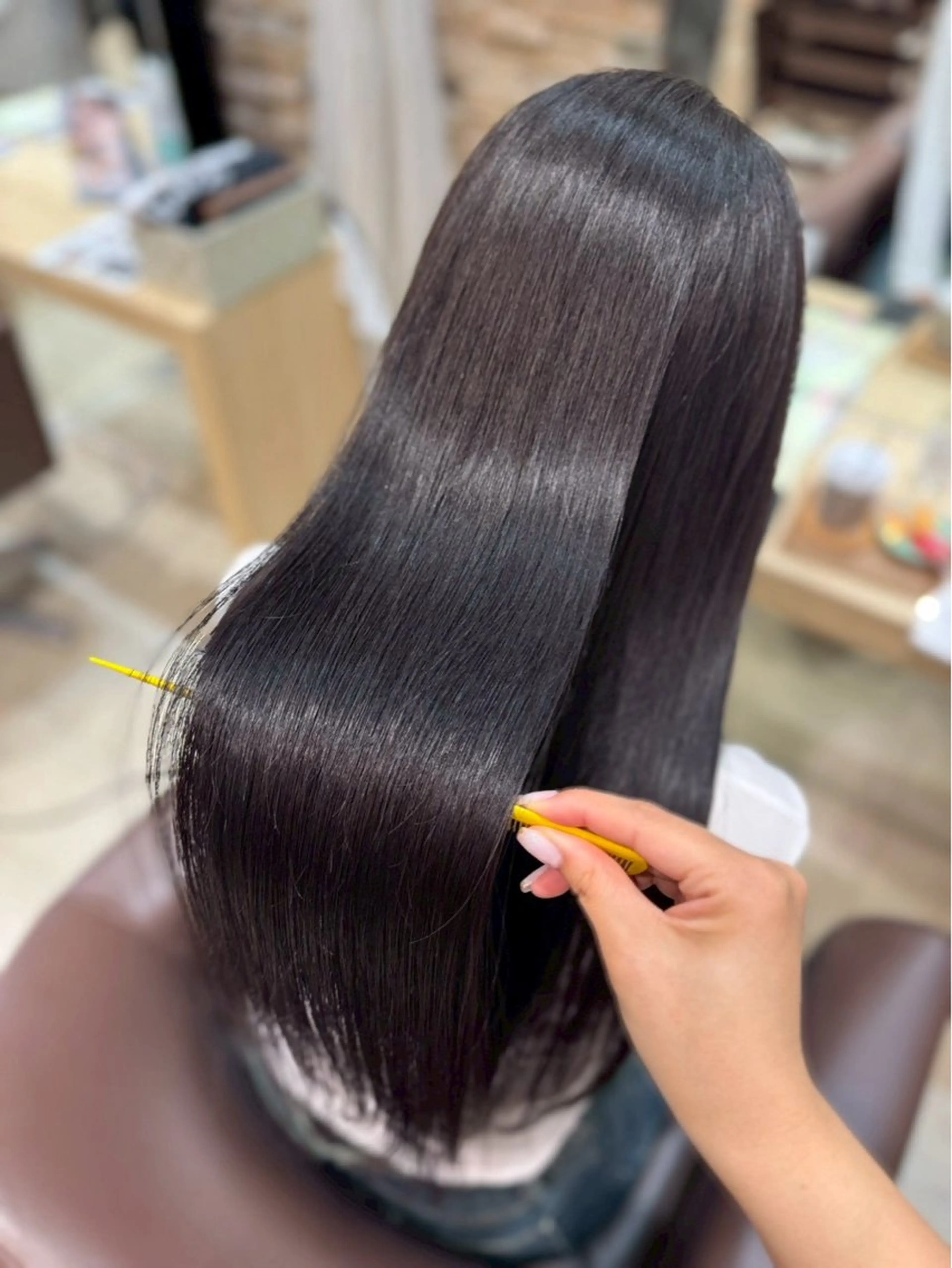 ロング カット 縮毛矯正 トリートメント 秋野 睦実のヘアスタイル