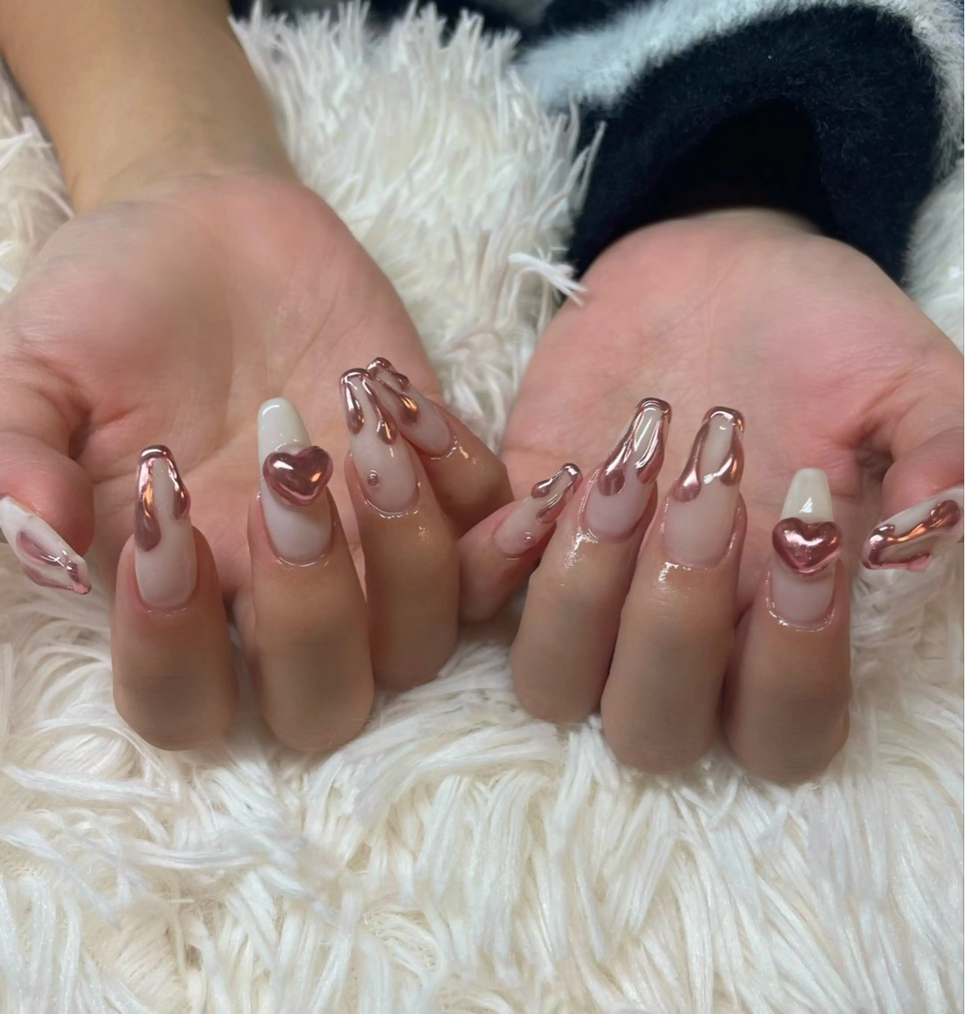 ネイル フレンチネイル ガーリー ハート キラキラネイル 韓国ネイル ハンドネイル Nail salon 🎀Angeのネイルデザイン