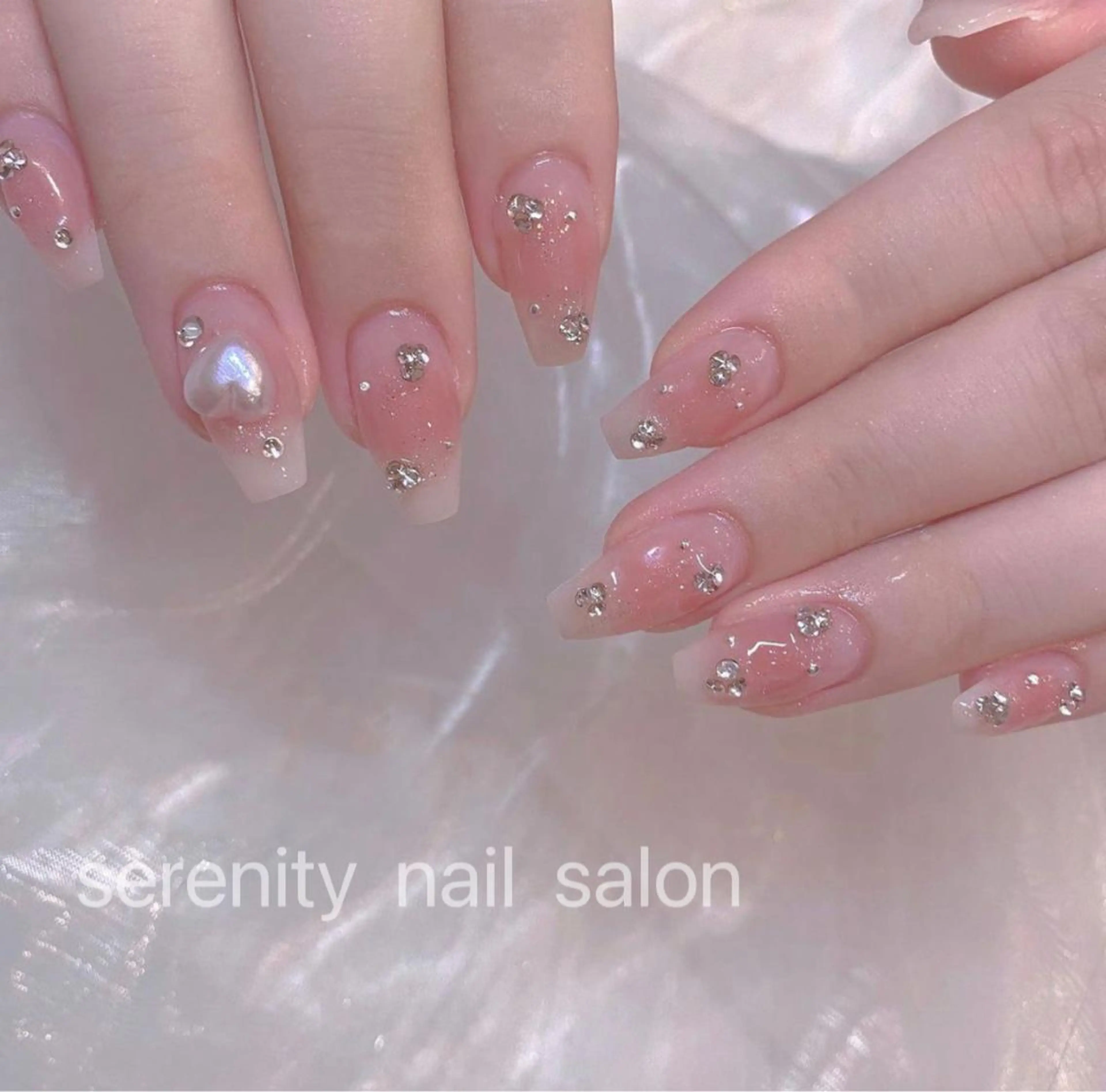 ネイル ハンドネイル ハンドケア ✨Serenity Nail salonのネイルデザイン