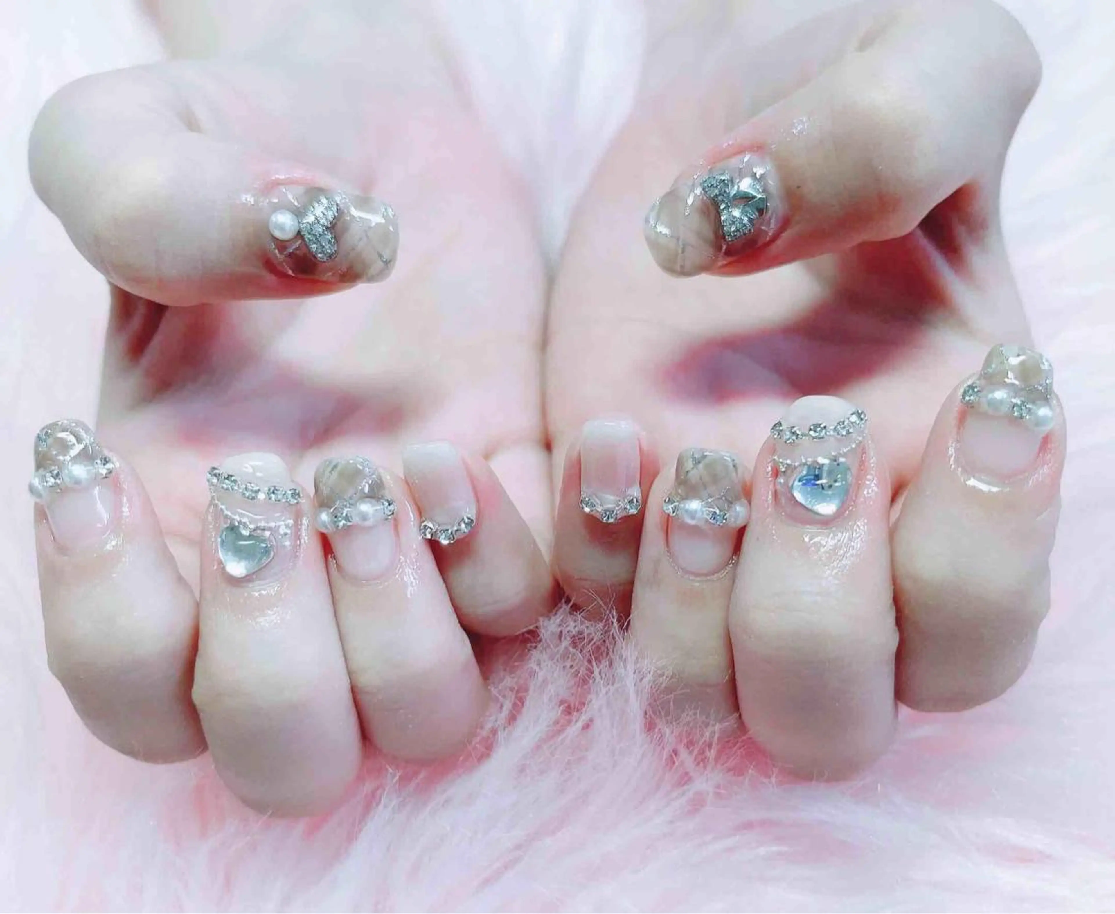 ネイル ハンドネイル MoonNail ユリ🌸のネイルデザイン