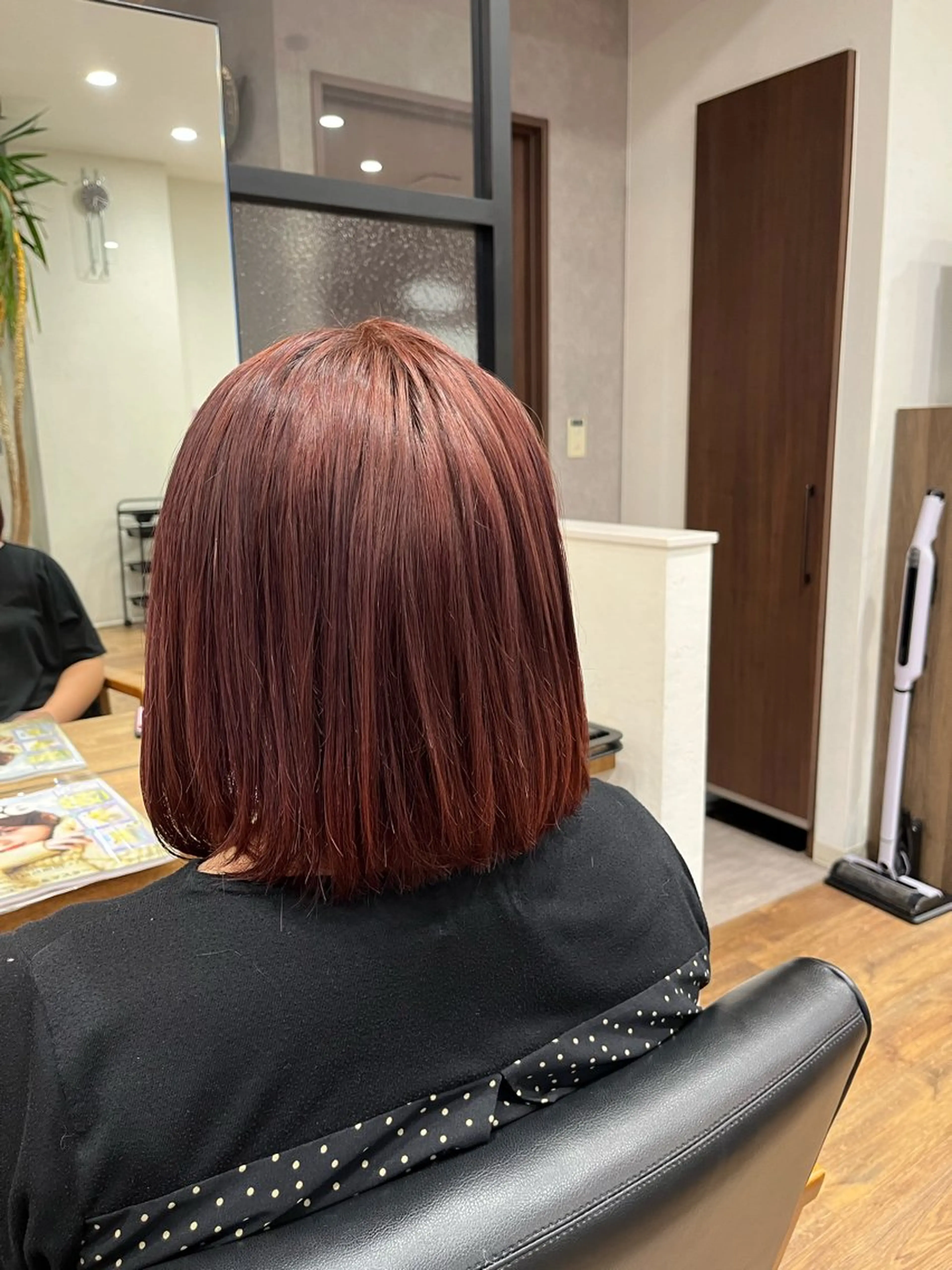 ショート カラー 高橋 春菜のヘアスタイル