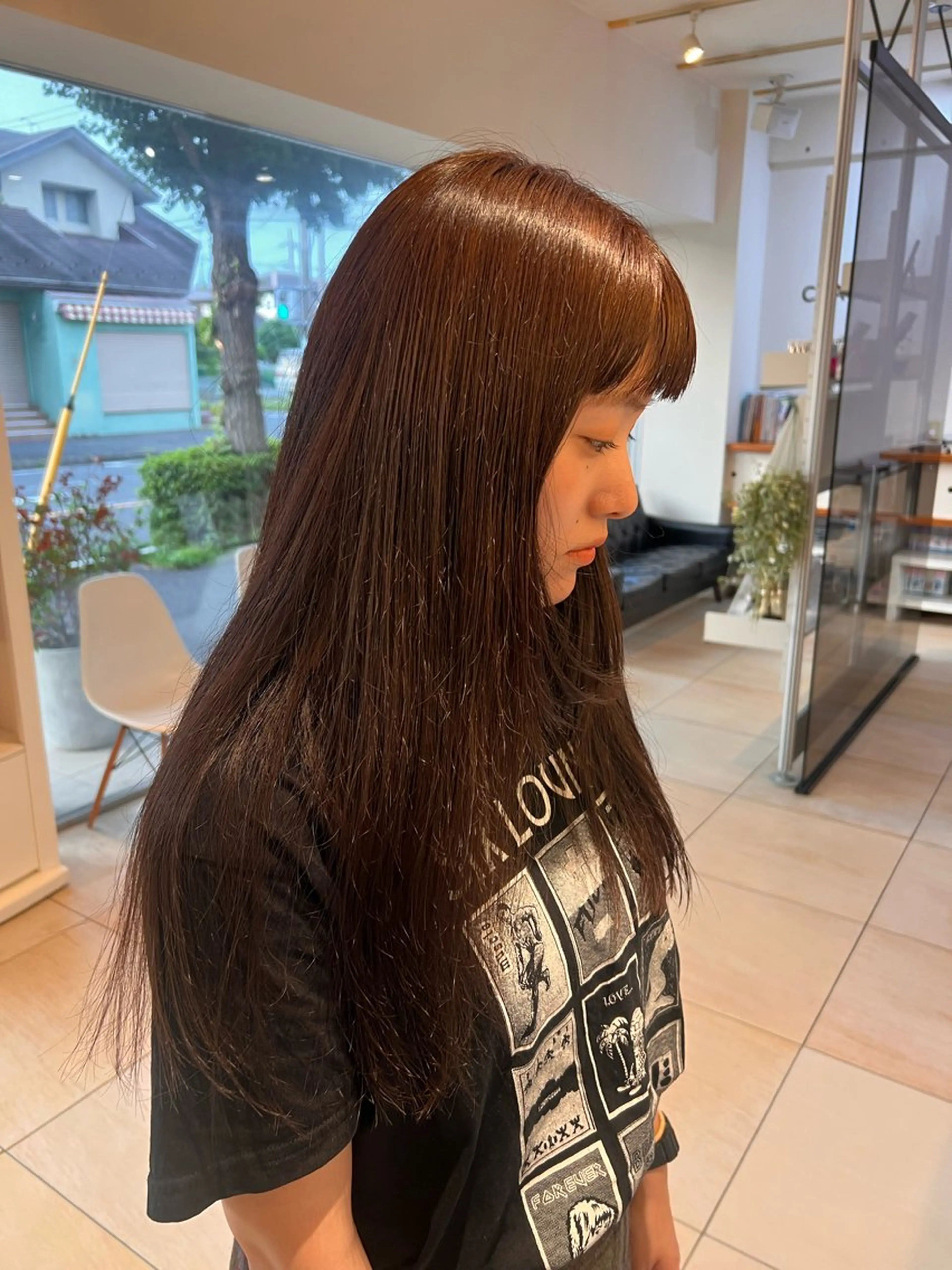 ロング RYOJI 透明感カラーのヘアスタイル