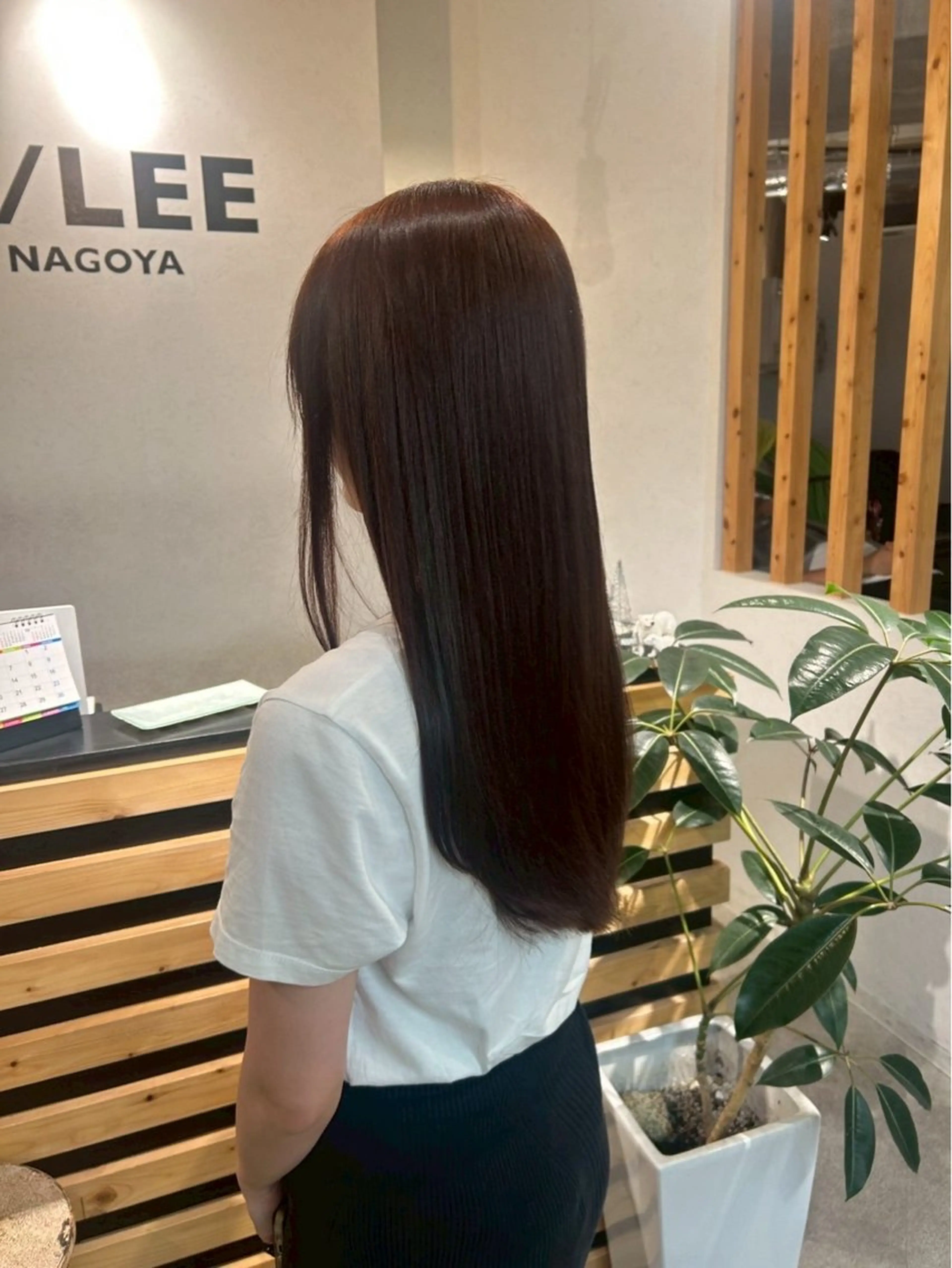 ロング ヘアカラー 中田 桃夏のヘアスタイル