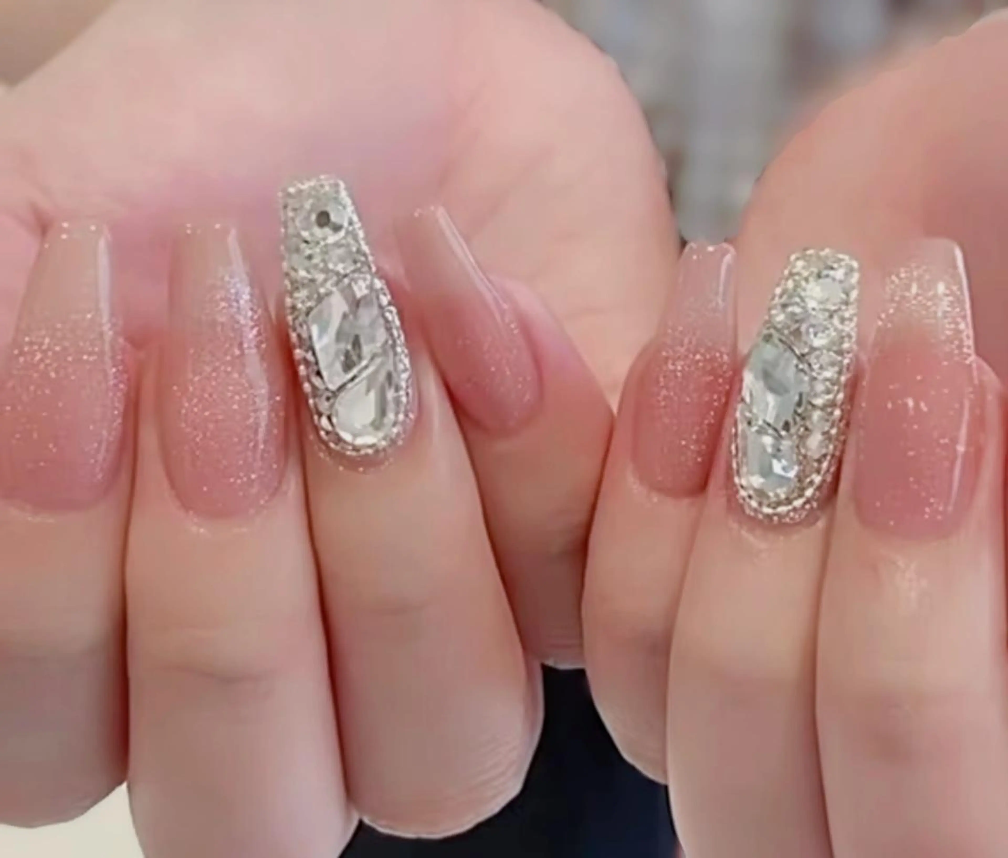 ネイル ハンドネイル Miku. Nのネイルデザイン