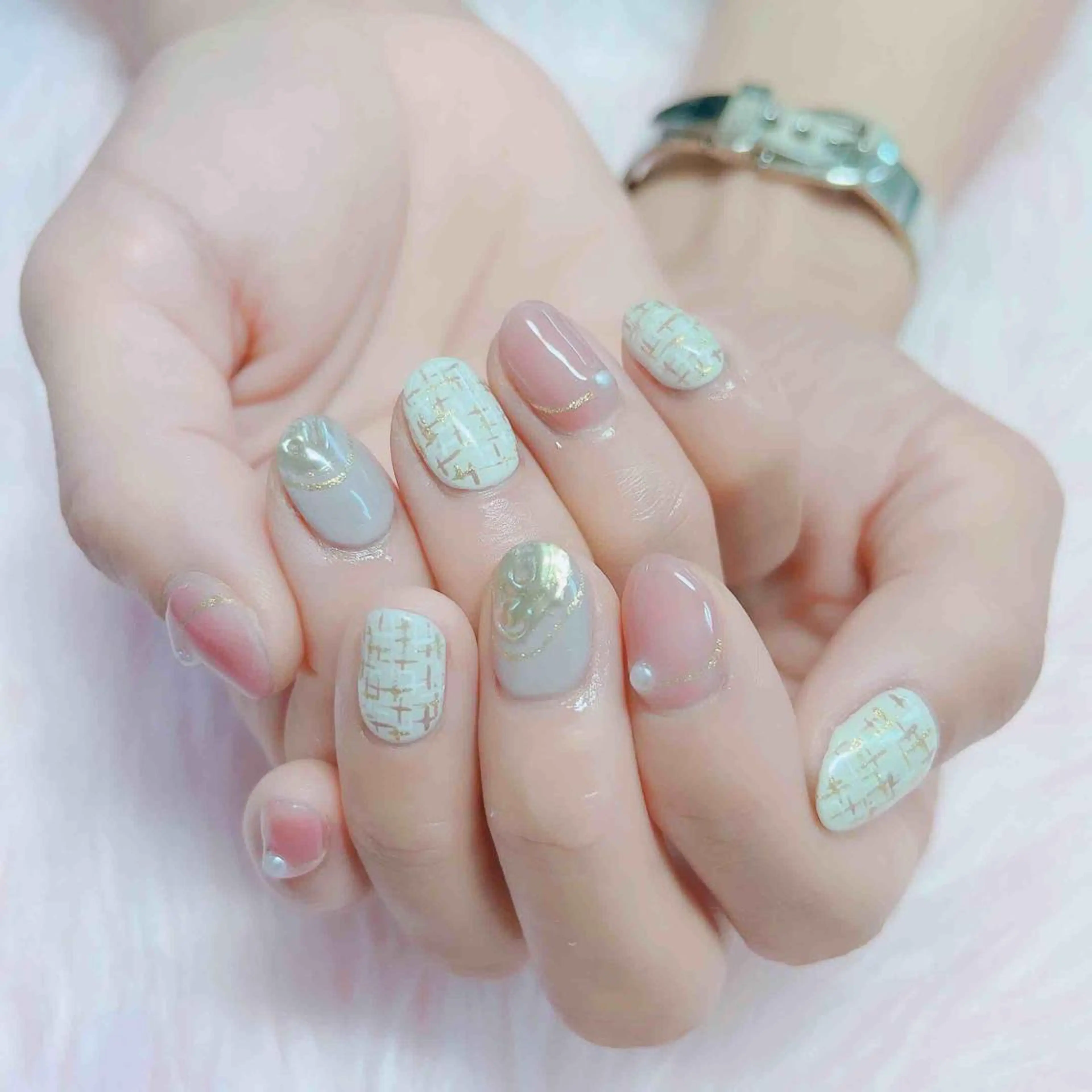 ネイル ミラーネイル ピンク ツイードネイル ハンドネイル MoonNail ユリ🌸のネイルデザイン