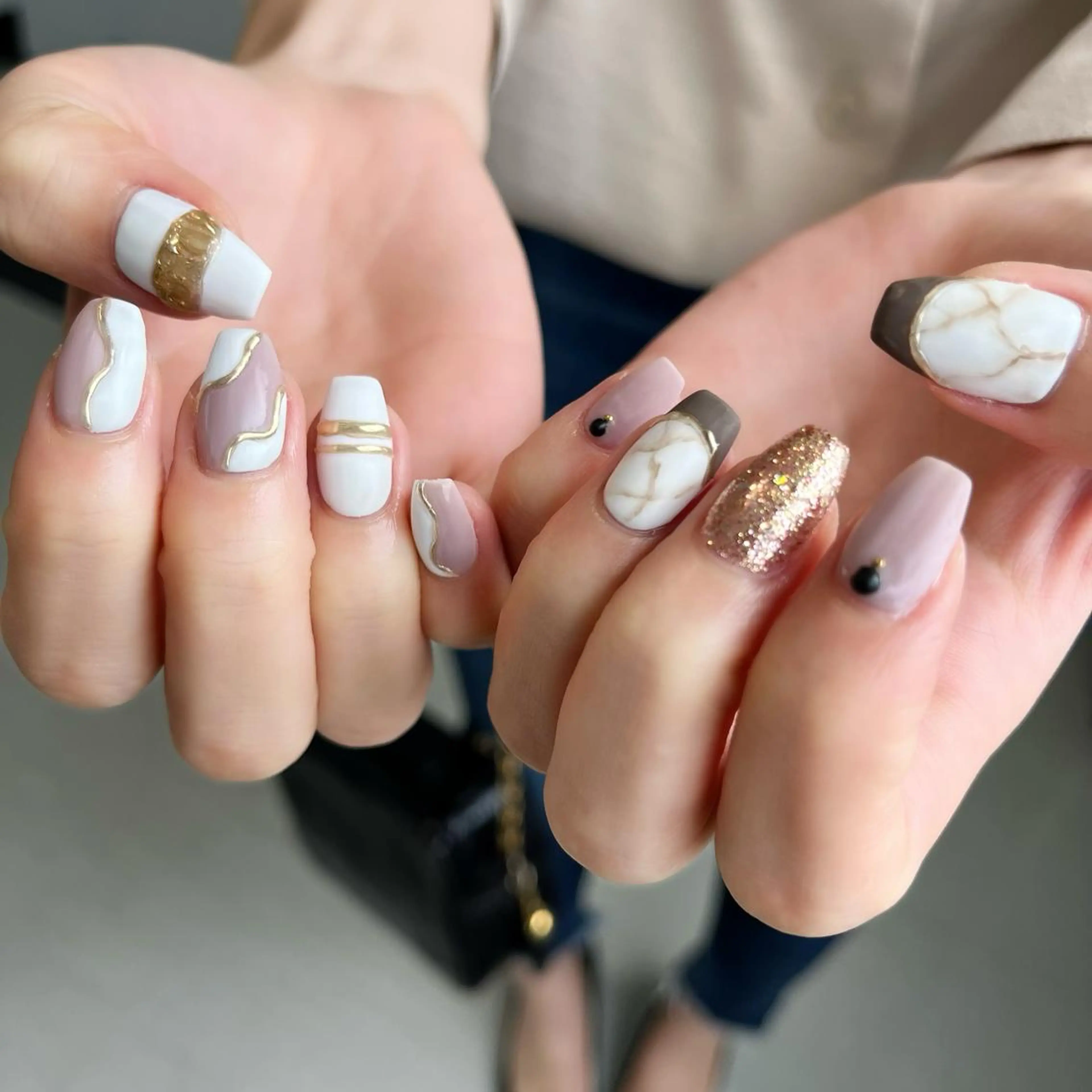 ネイル フレンチネイル 大理石ネイル(マーブル) ミラーネイル ニュアンスネイル 阿部 ほのかのネイルデザイン