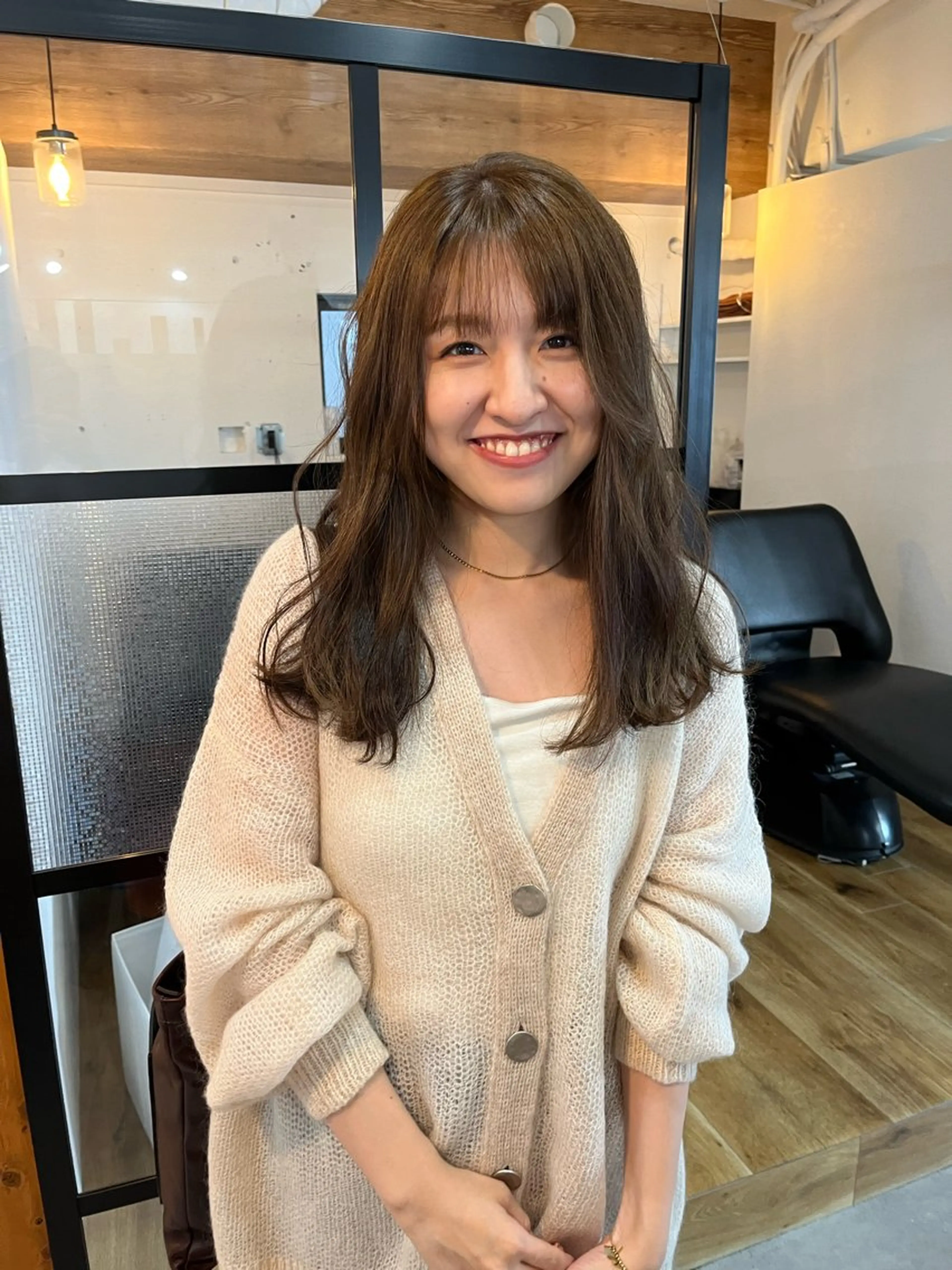 ミディアム カラー ベージュカラー オリーブベージュ オレンジ Amour Akala.hkのヘアスタイル