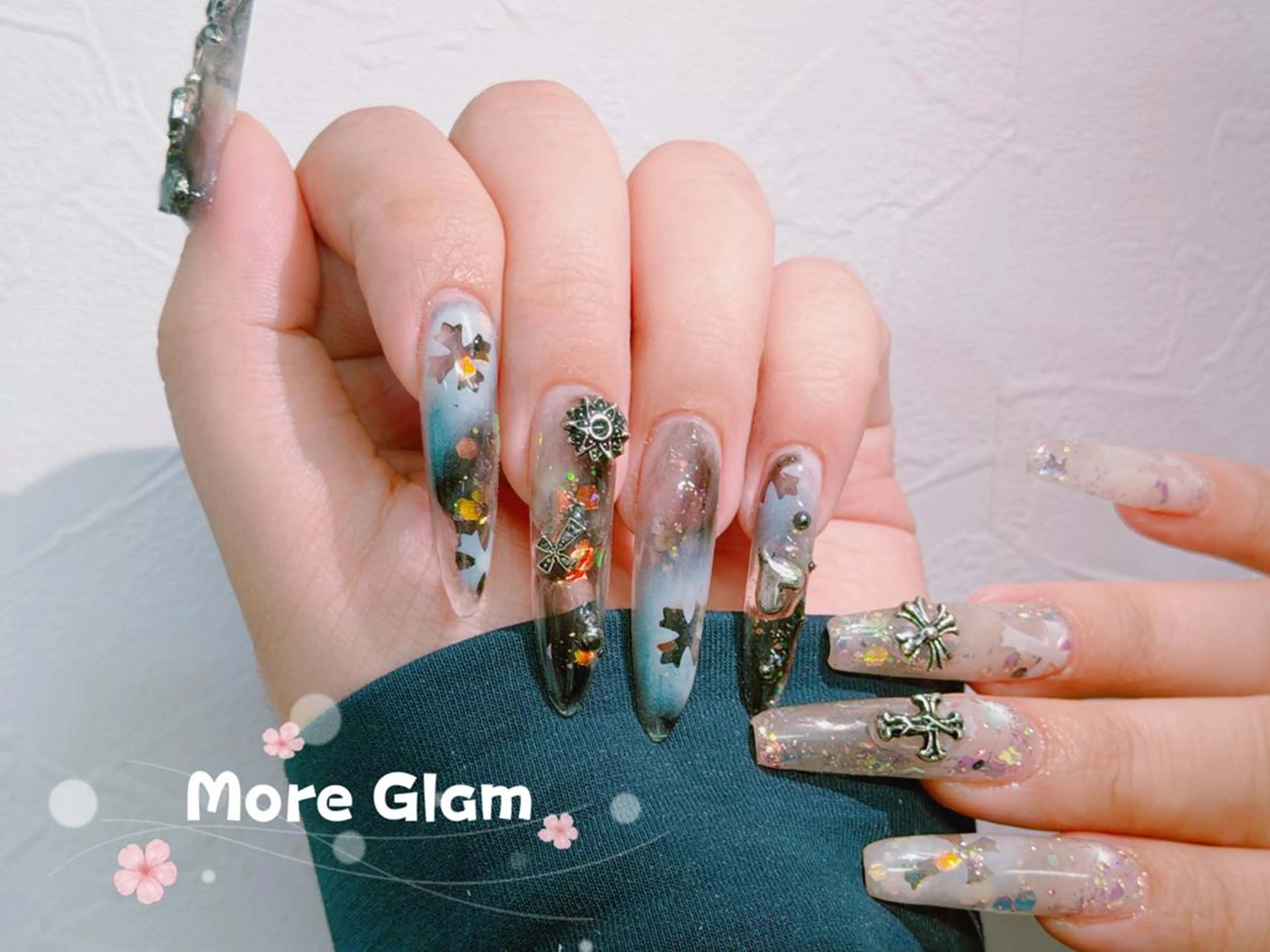 ネイル 韓国ネイル オフィスネイル ネイルチップ More Glam 池袋東口店のネイルデザイン