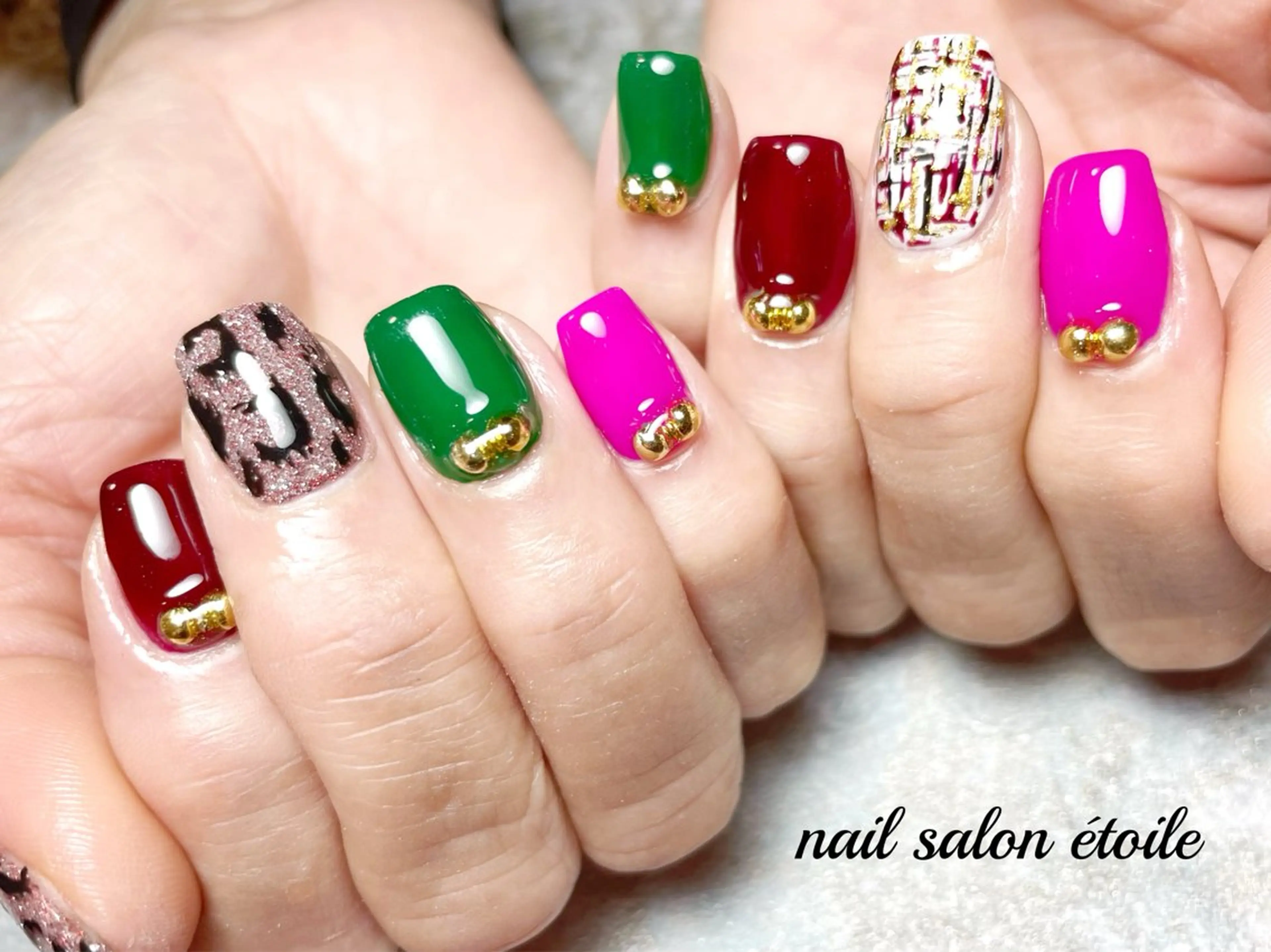 ネイル アニマル柄 マグネットネイル ツイードネイル 冬ネイル クリスマス ハンドネイル nail salon étoileのネイルデザイン