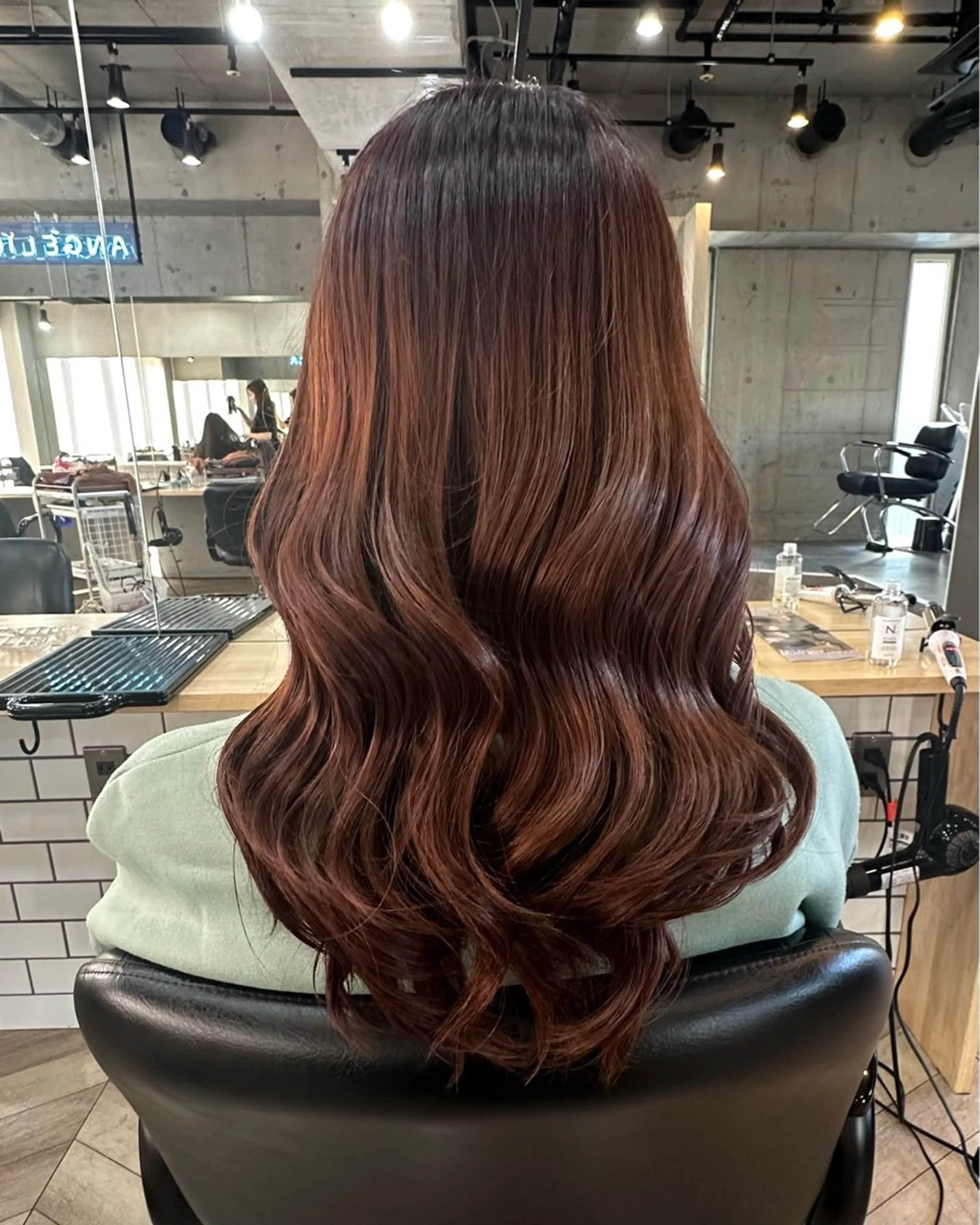 カラー ブラウンカラー レッドカラー カット ヘアカラー Angelica 内海 遥奈のヘアスタイル