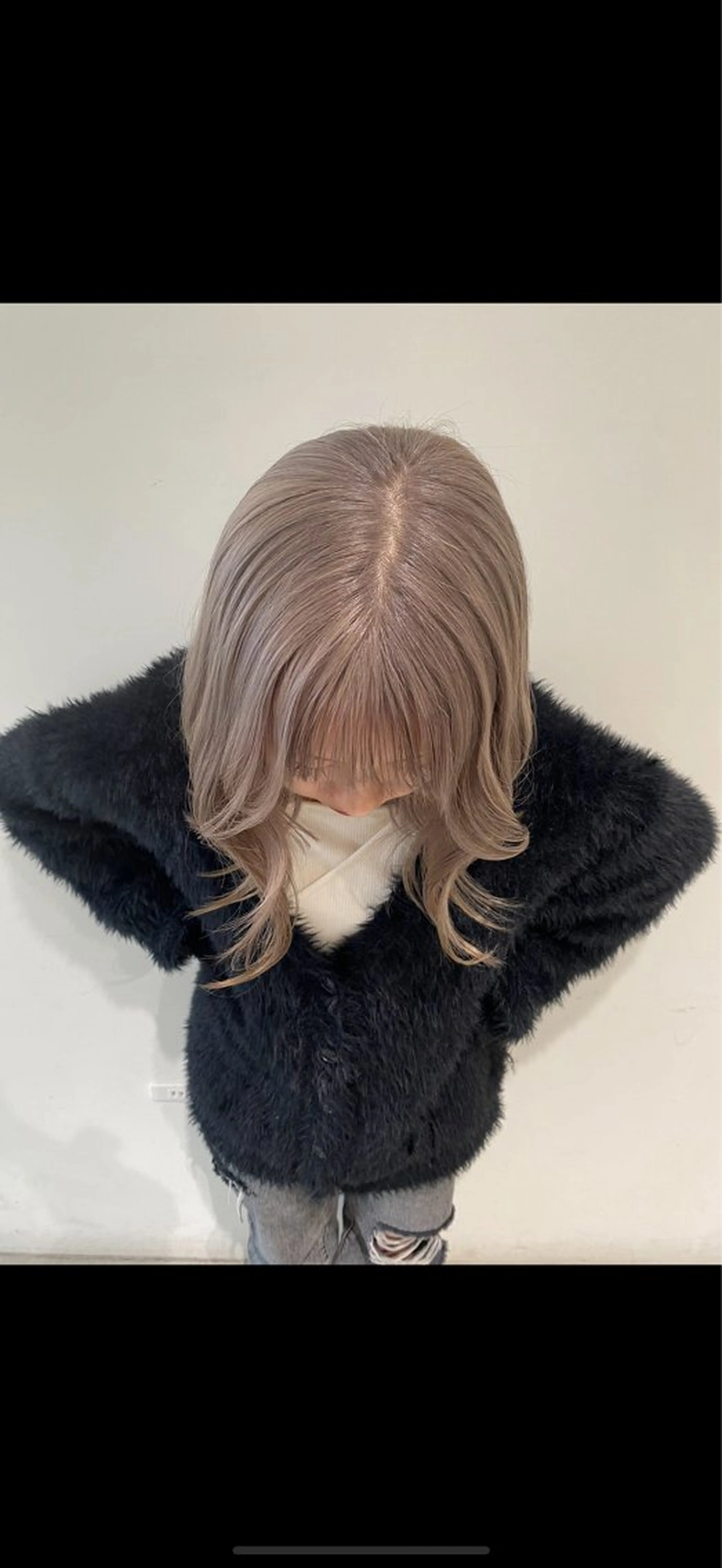 ミディアム カラー ブリーチ グレージュ ミルクティーグレージュ ブリーチなしカラー ヘアカラー トリートメント 星田 美海のヘアスタイル