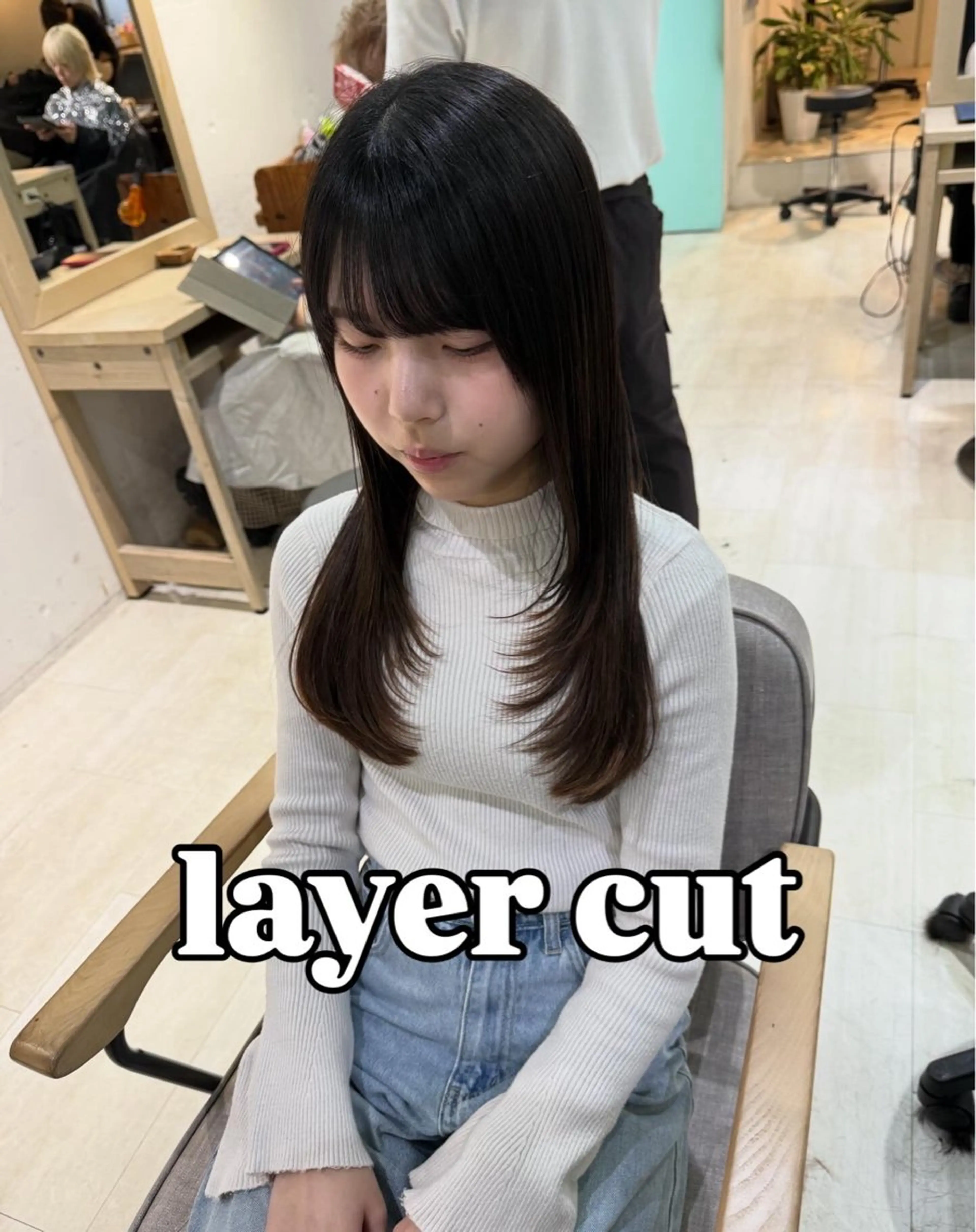 セミロング レイヤーカット YUINA モデル様募集🍀のヘアスタイル