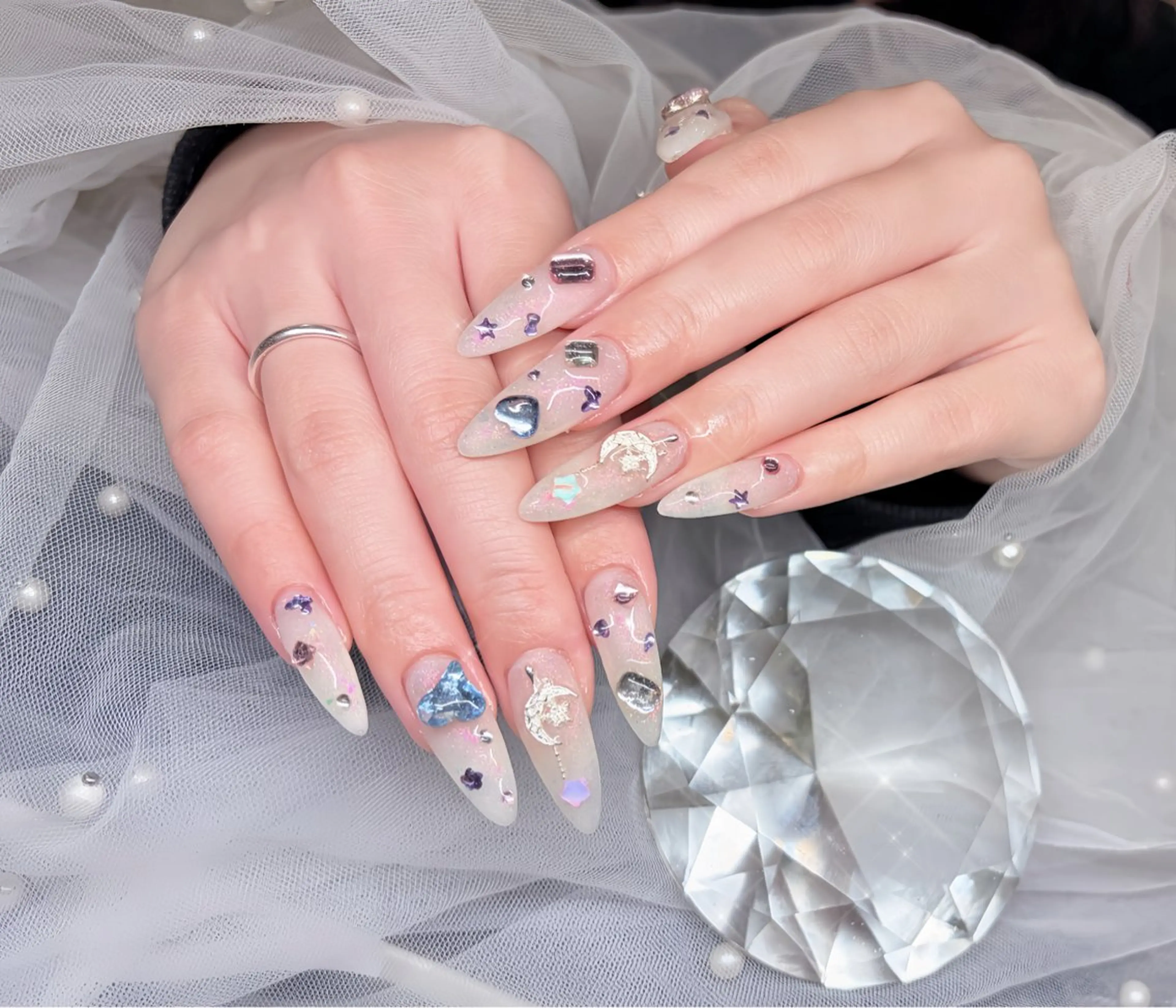ネイル フレンチネイル グラデーション マグネットネイル ミラーネイル ワンホンネイル ハンドネイル Sora Nailのネイルデザイン