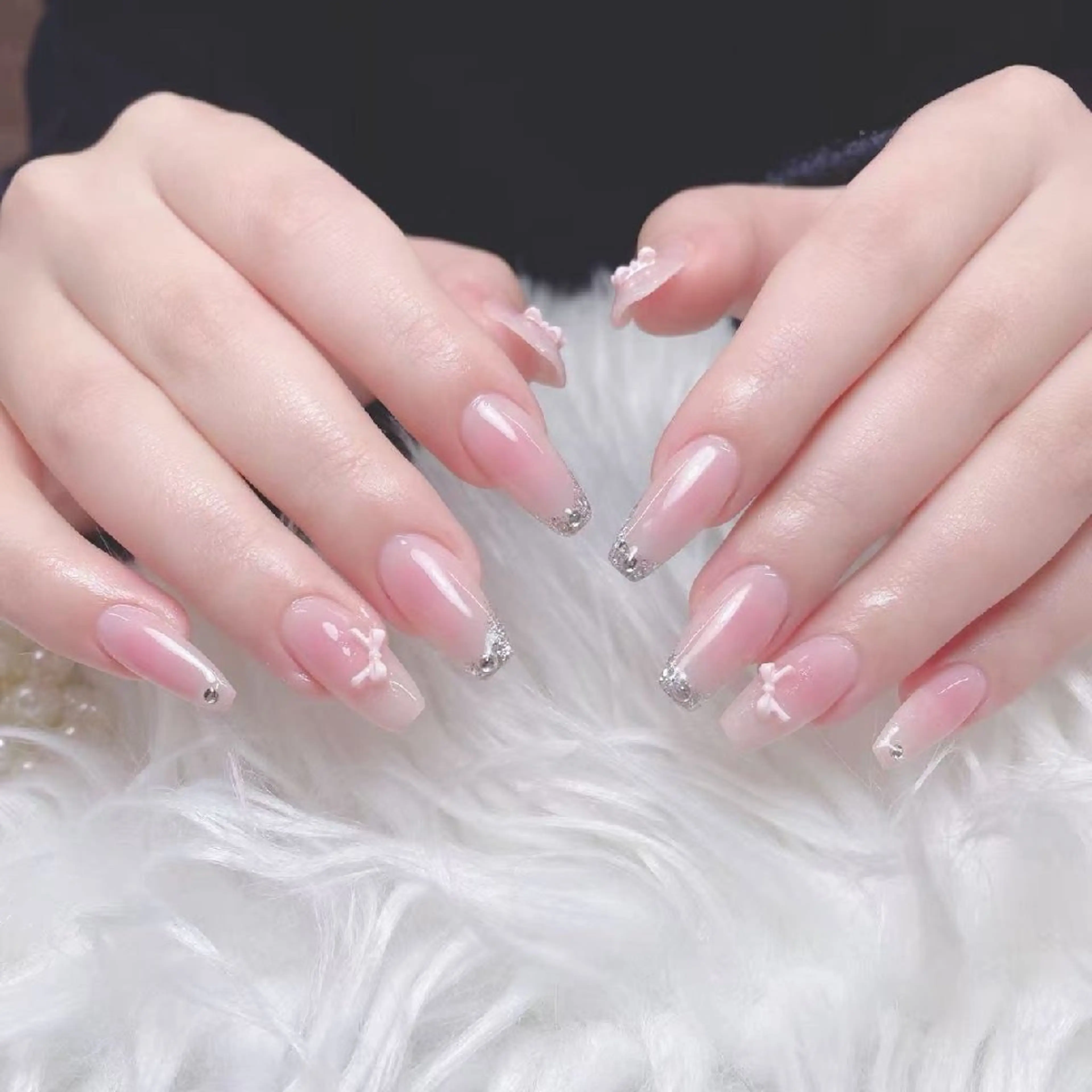 ネイル ENsalon AKIRAのネイルデザイン