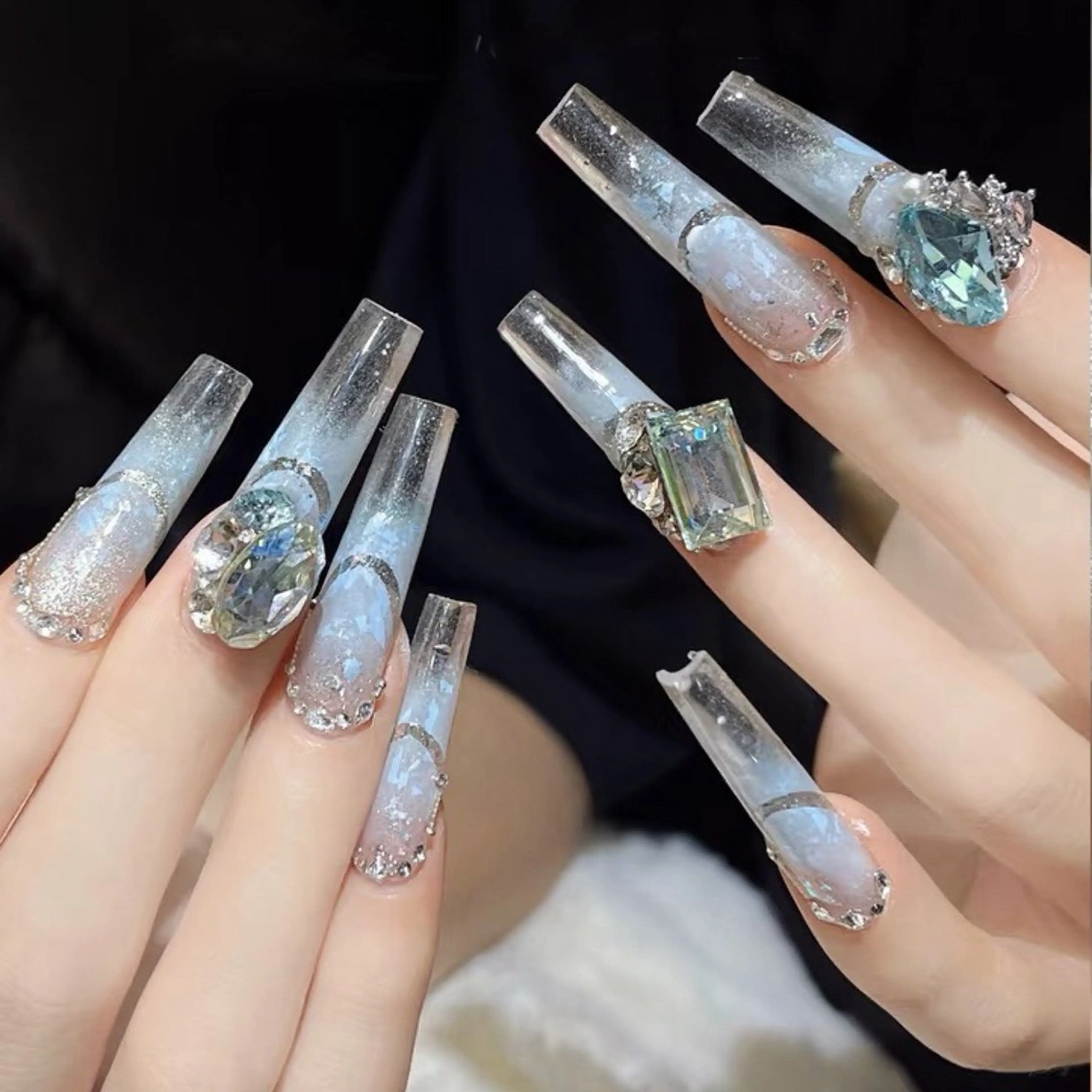 ネイル Mika Nails 心斎橋のネイルデザイン
