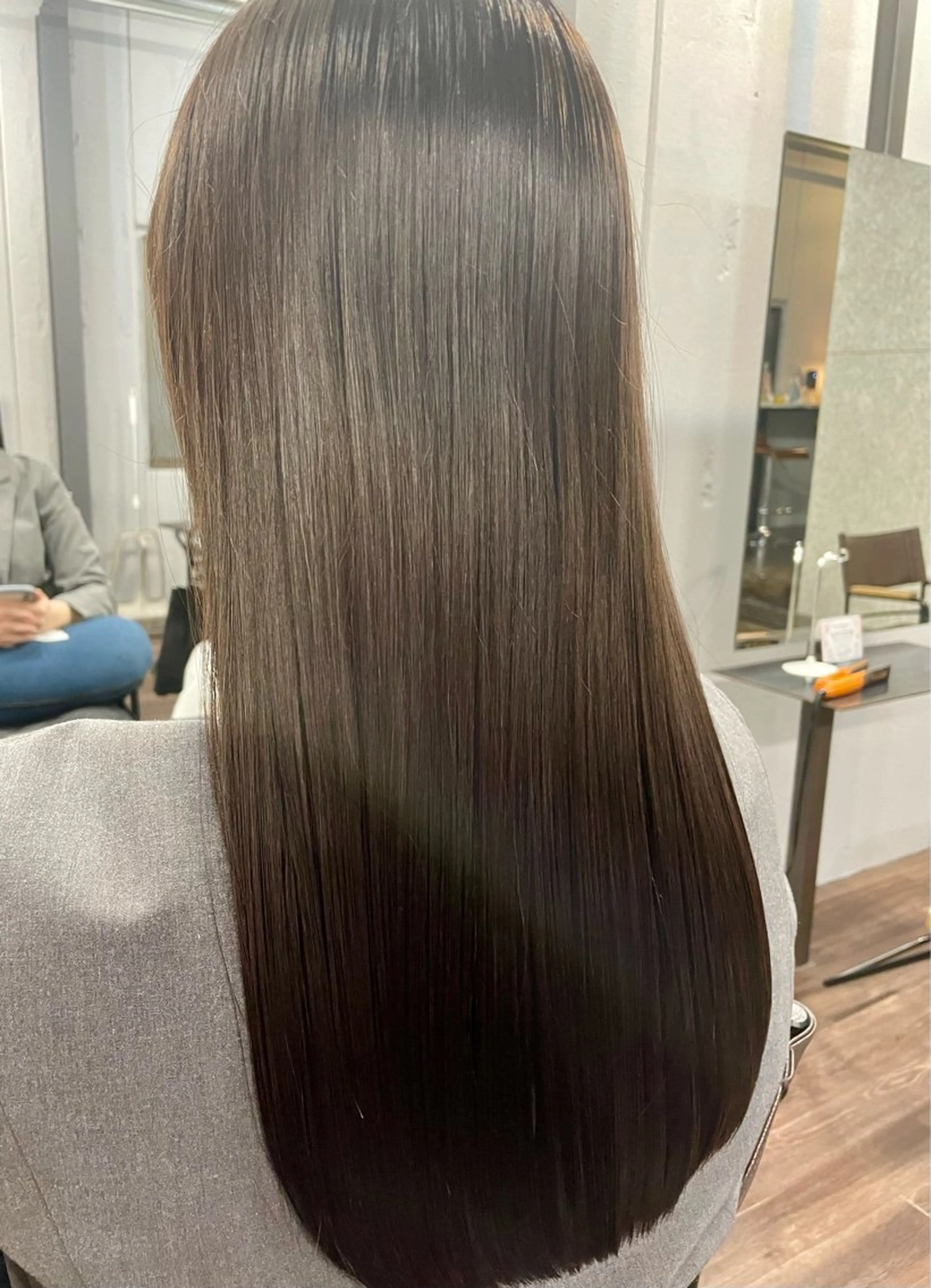 学生様限定 カット+縮毛矯正の写真