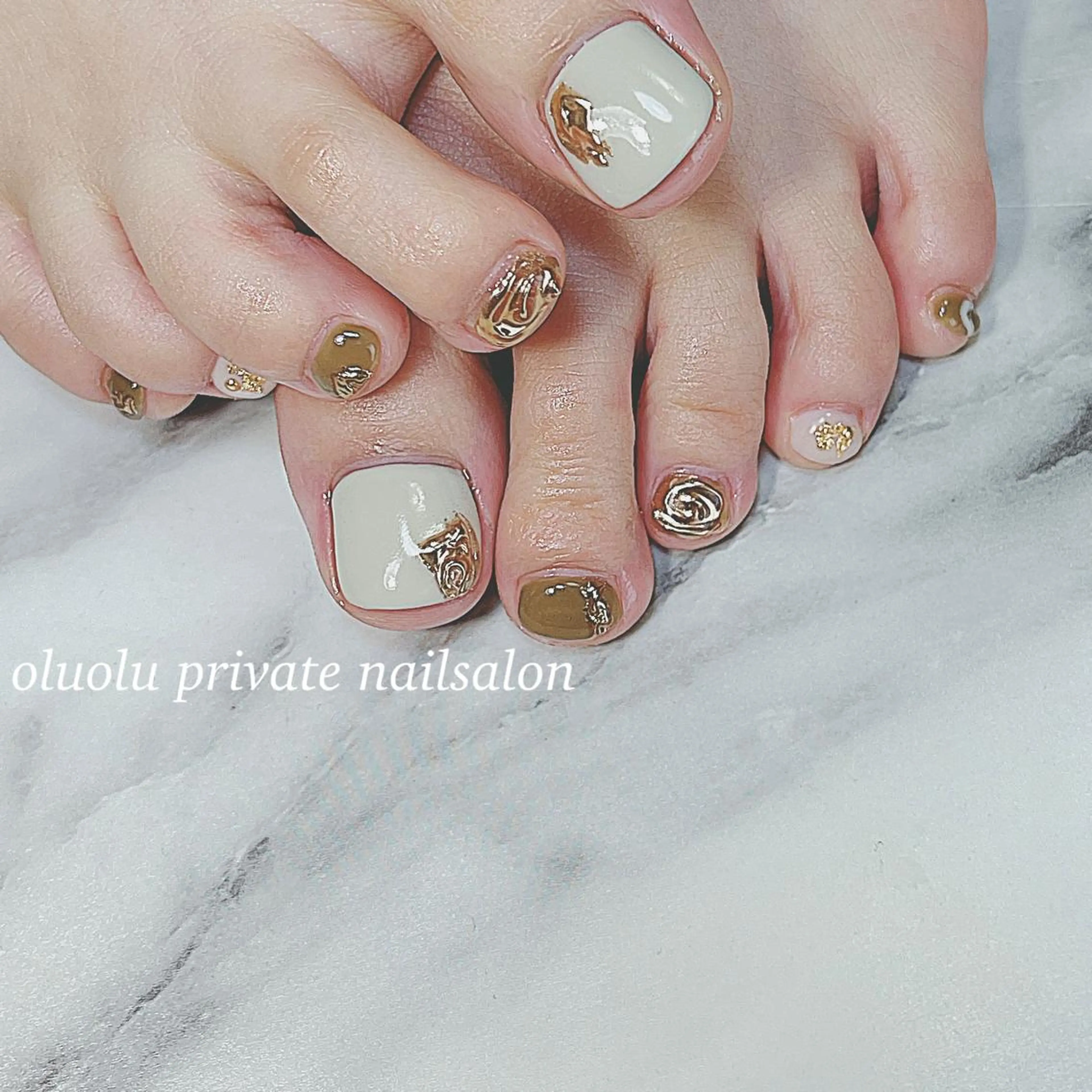 ネイル アートネイル フットネイル ジェルネイル ミラーネイル ニュアンスネイル フットネイル 大村 紬華のネイルデザイン