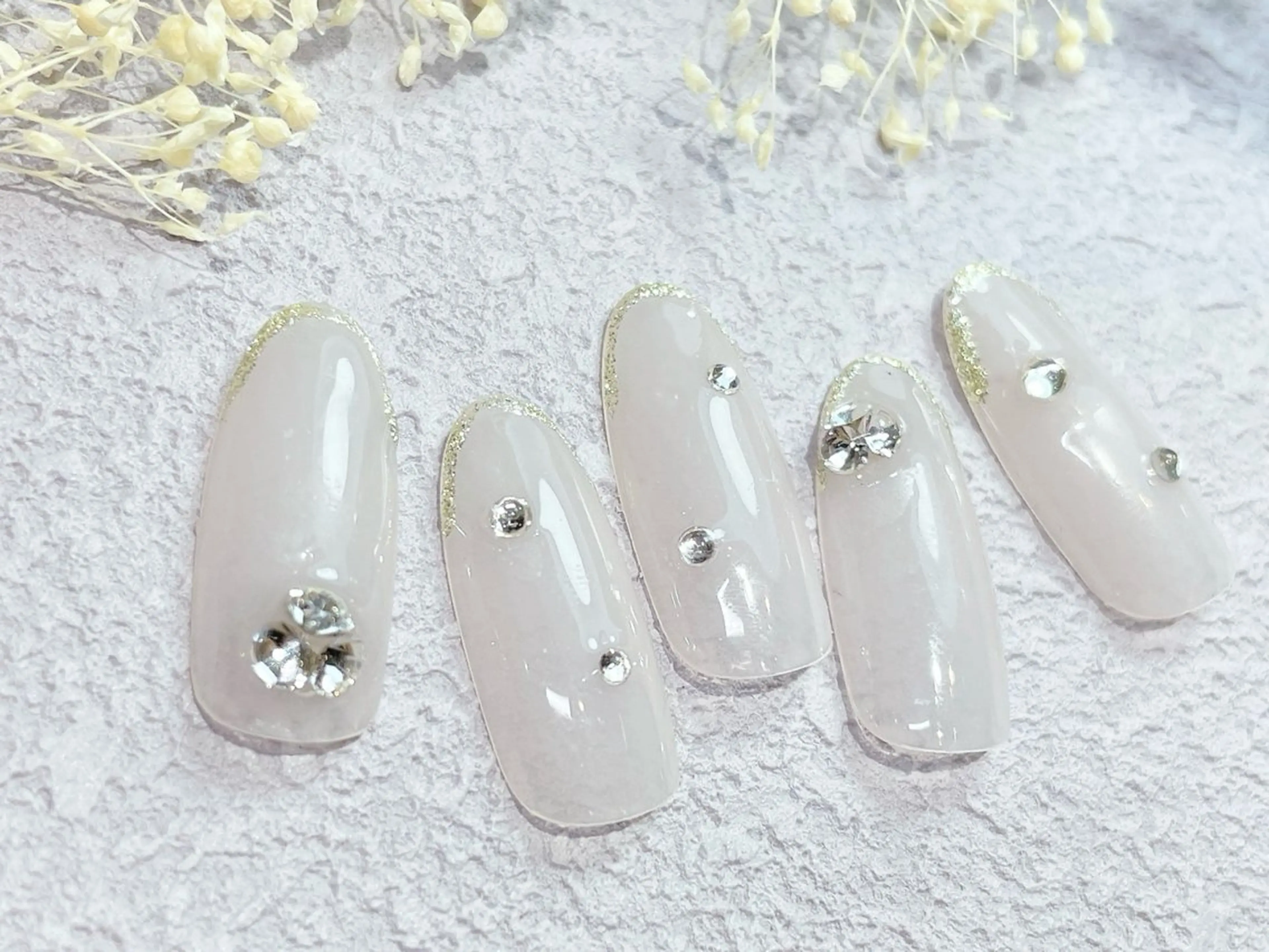 ネイル オーロラネイル ジェルネイル ニュアンスネイル オフィスネイル シンプルネイル ネイルサロン パールのネイルデザイン