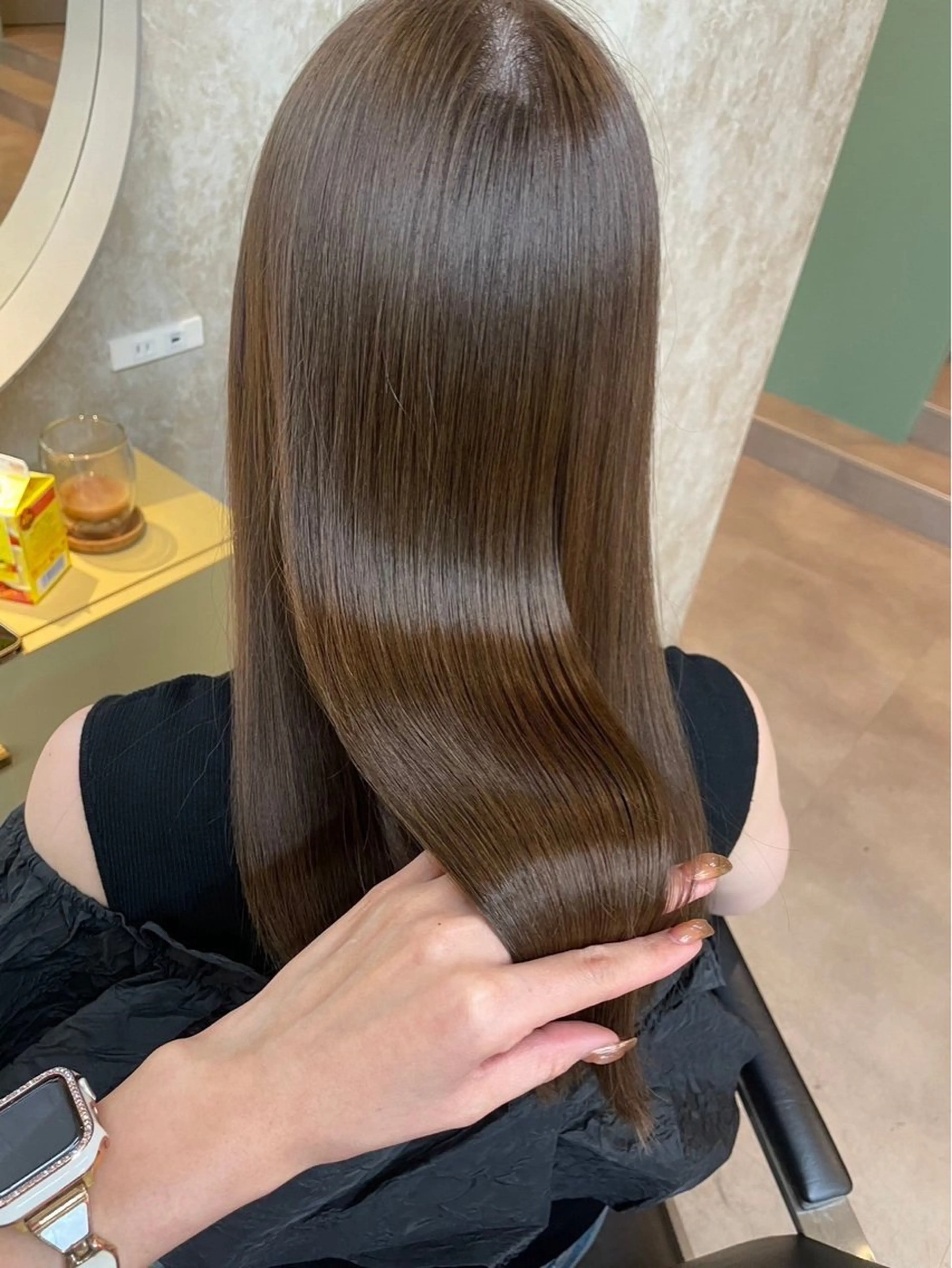 ロング 酸性ストレート カラコレなんば TOPstylistのヘアスタイル