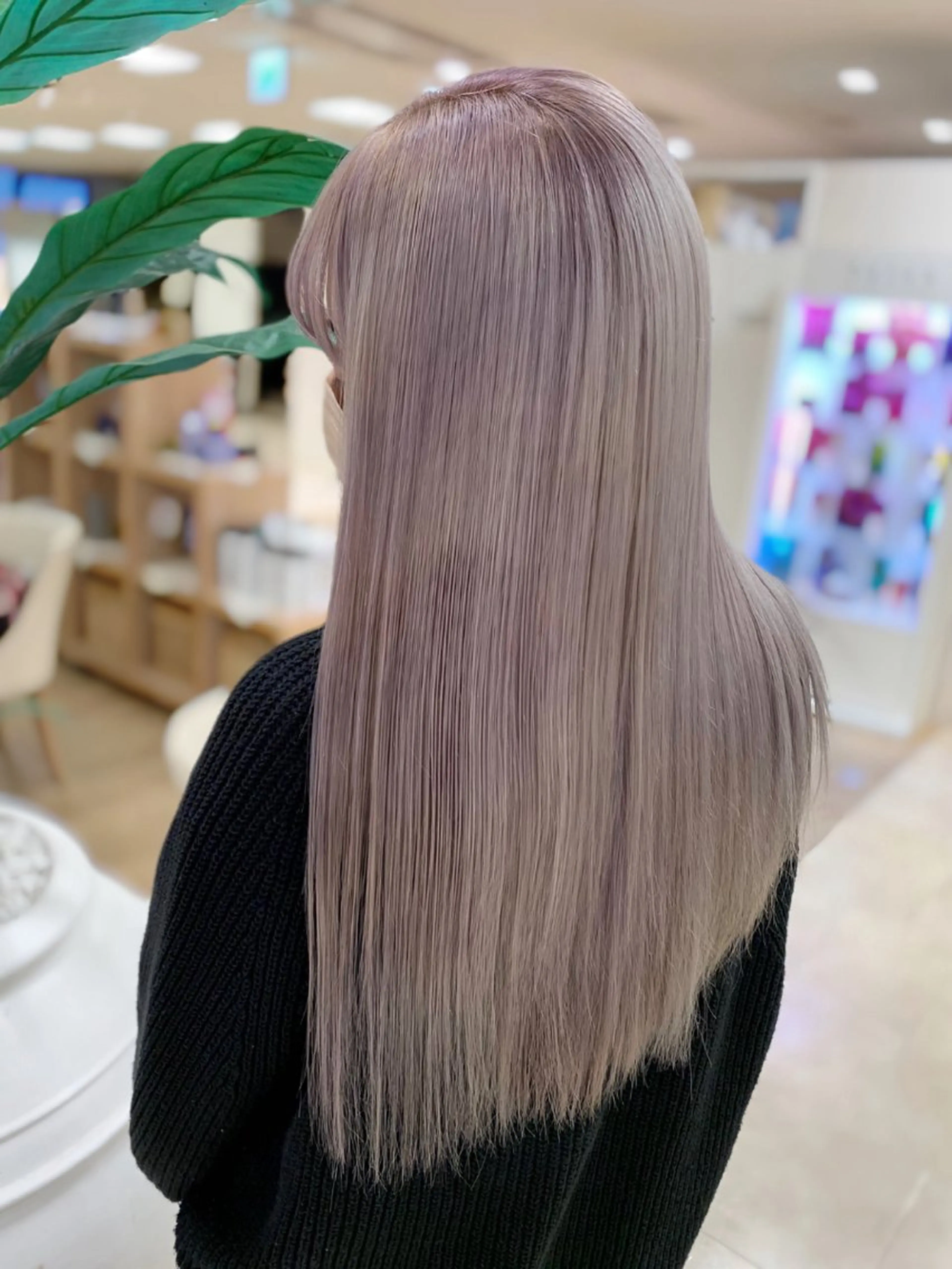セミロング カラー バレイヤージュ ベージュカラー ブリーチ ブロンド ケアブリーチ カット ヘアカラー トリートメント お悩み解決美容師🦚 片山/銀座/有楽町のヘアスタイル