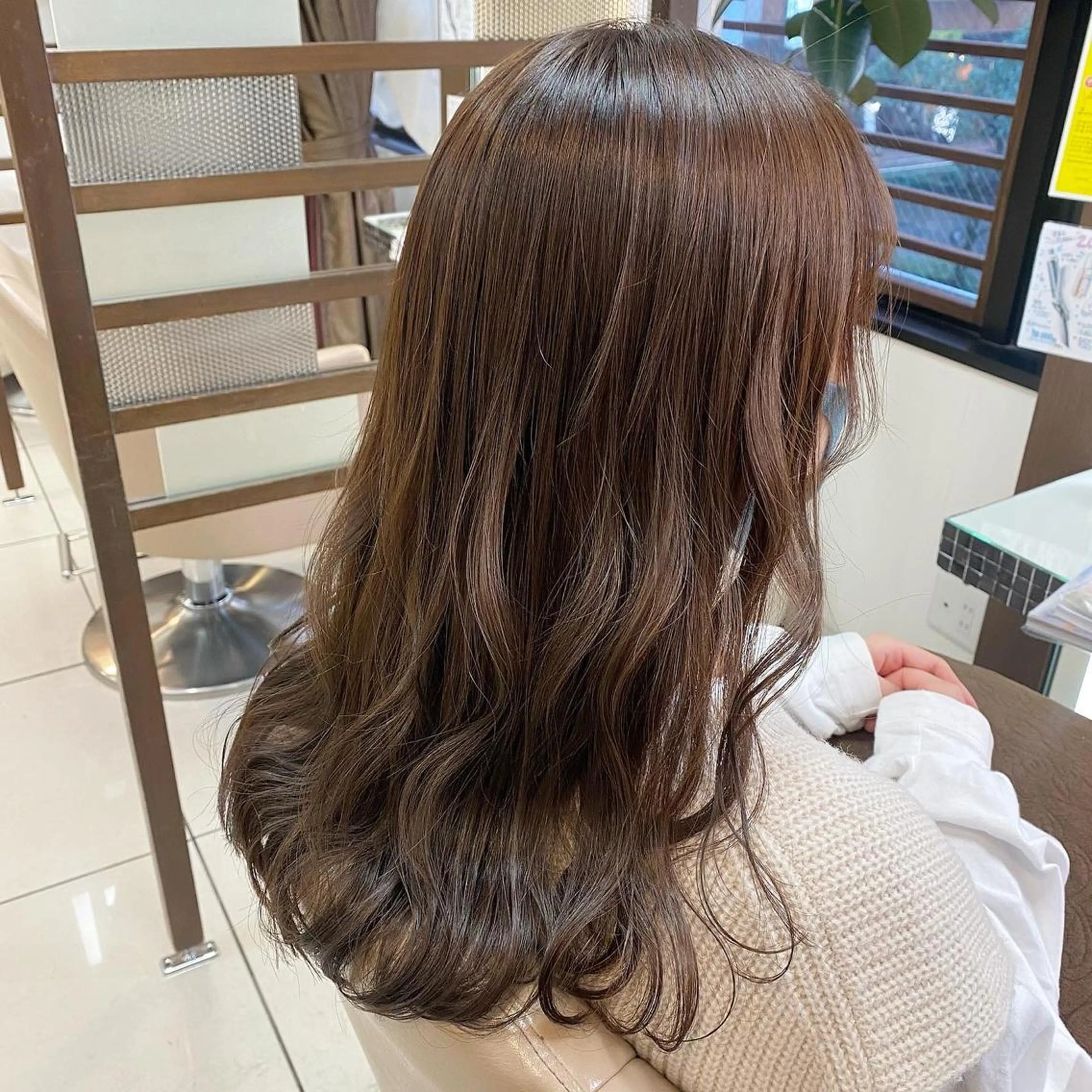 セミロング シールエクステ✨️韓 国羽エクステ🪽和希のヘアスタイル