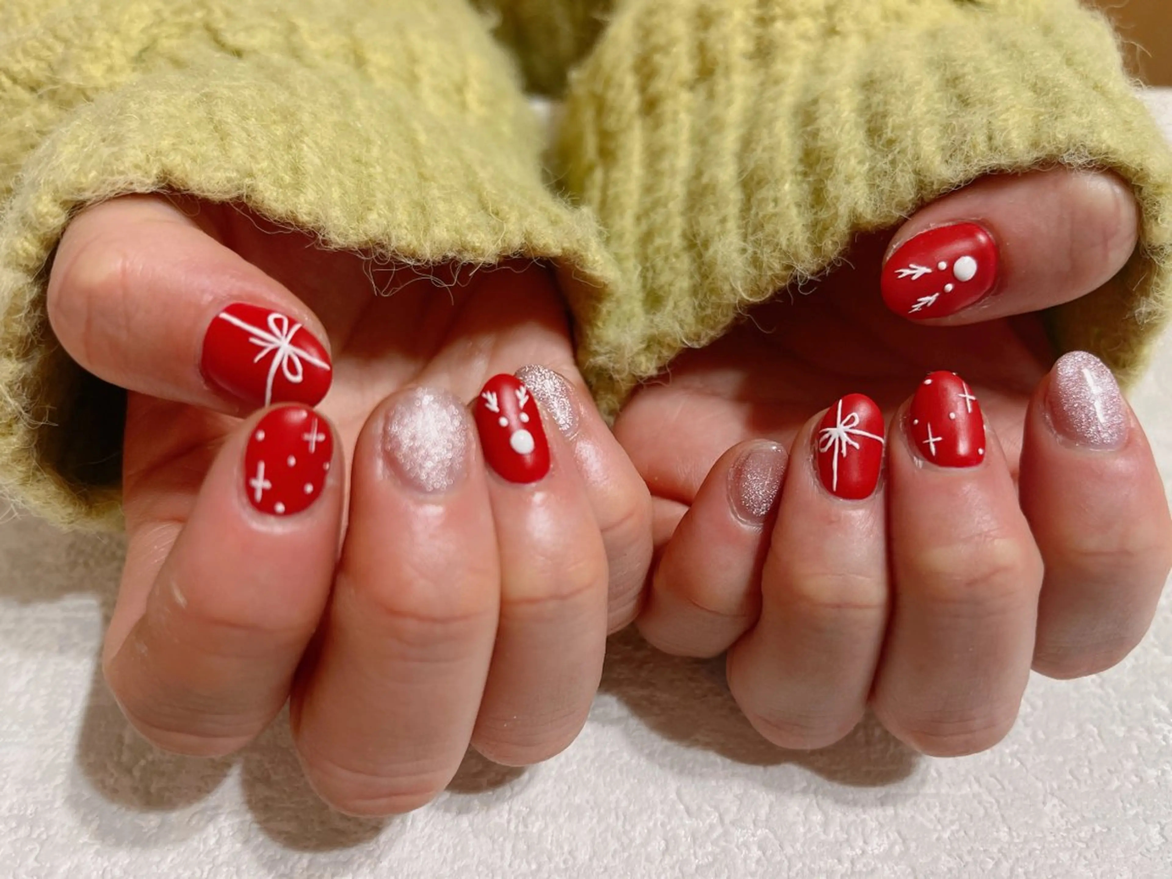 ネイル オーロラネイル フットネイル フレンチネイル ジェルネイル 韓国ネイル kiki nail &brow二子玉川の眉毛・アイブロウイメージ