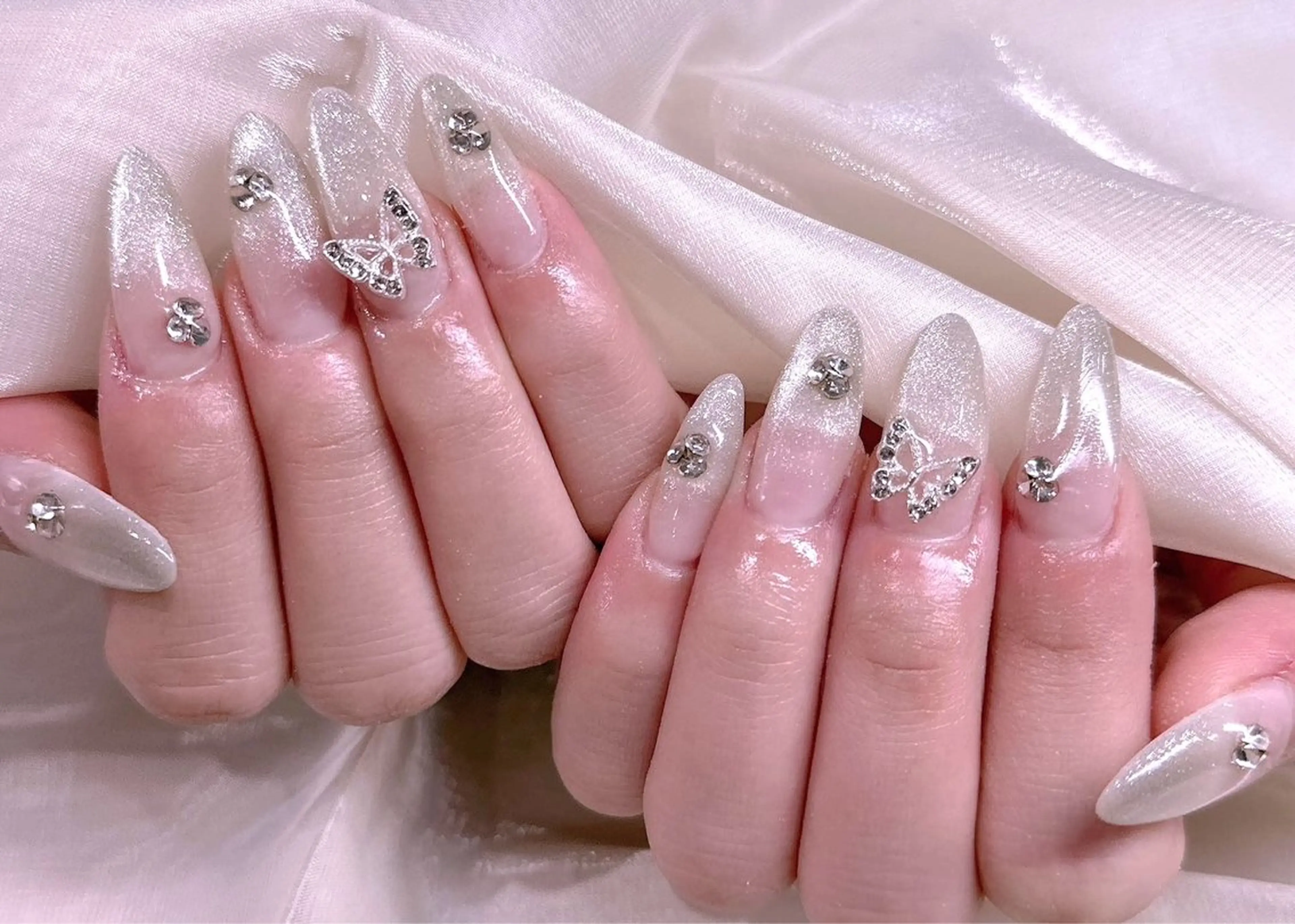 ネイル グラデーション マグネットネイル 美爪パラジェル導入店 Sunnilyのネイルデザイン