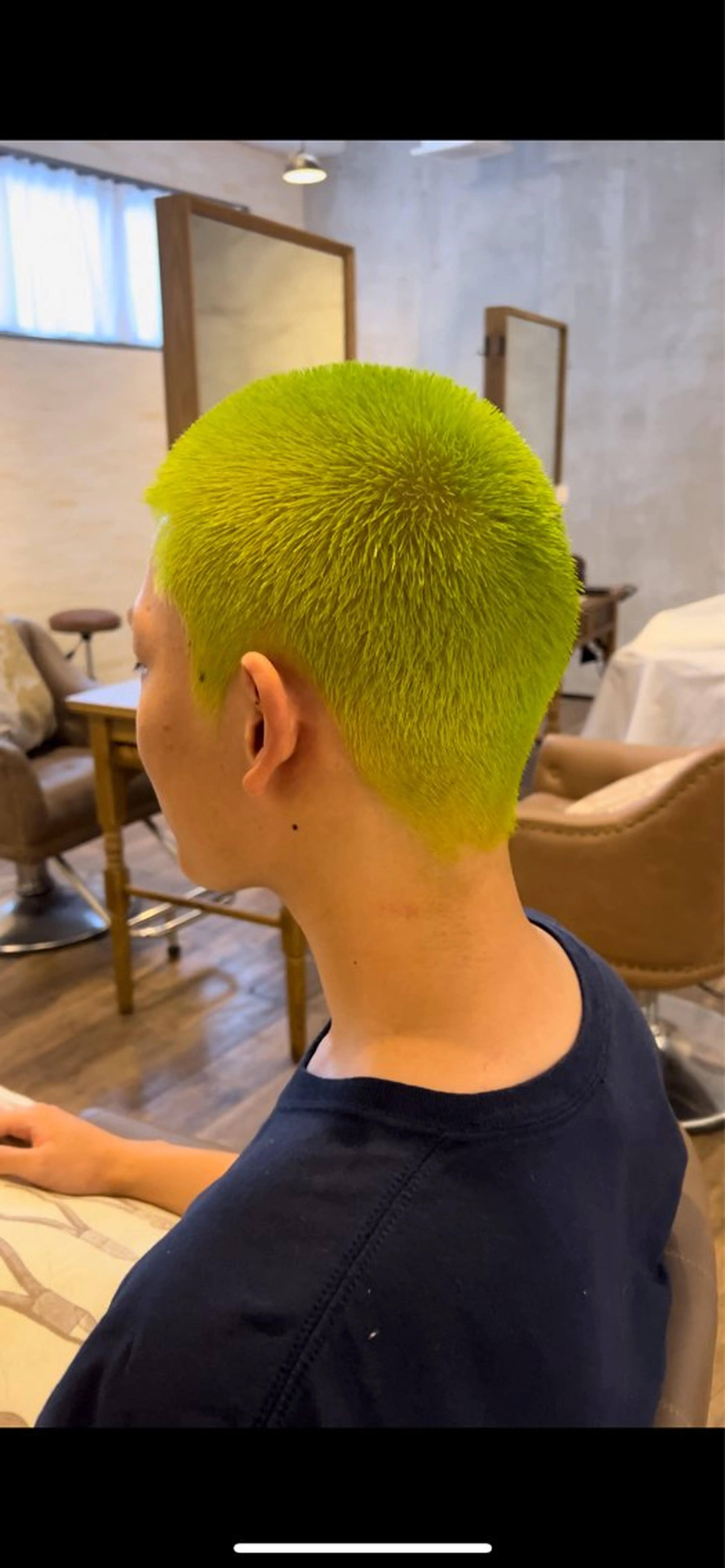 カラー 吹田/岸辺/宇津 太喜のヘアスタイル