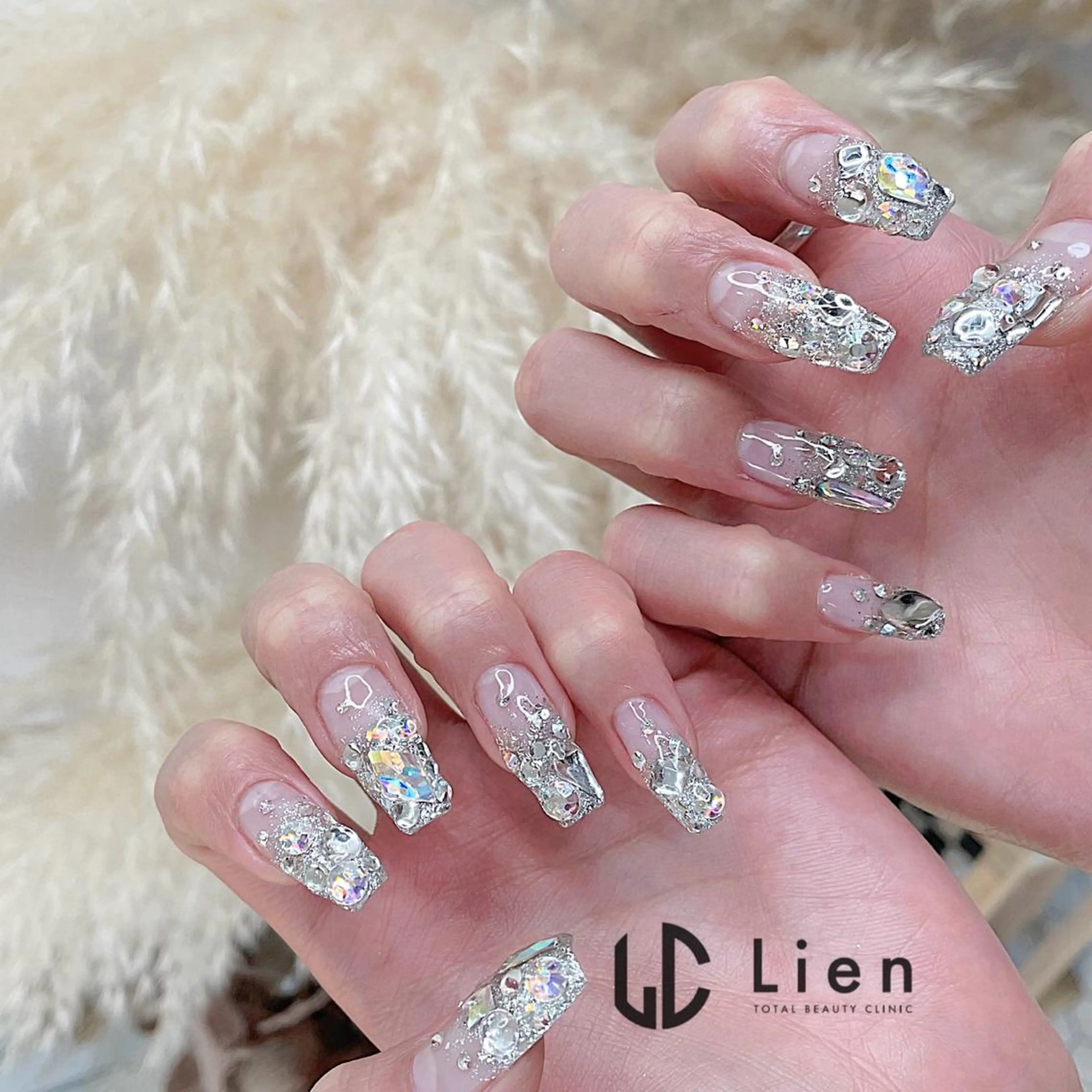 ネイル 山田 真里のネイルデザイン