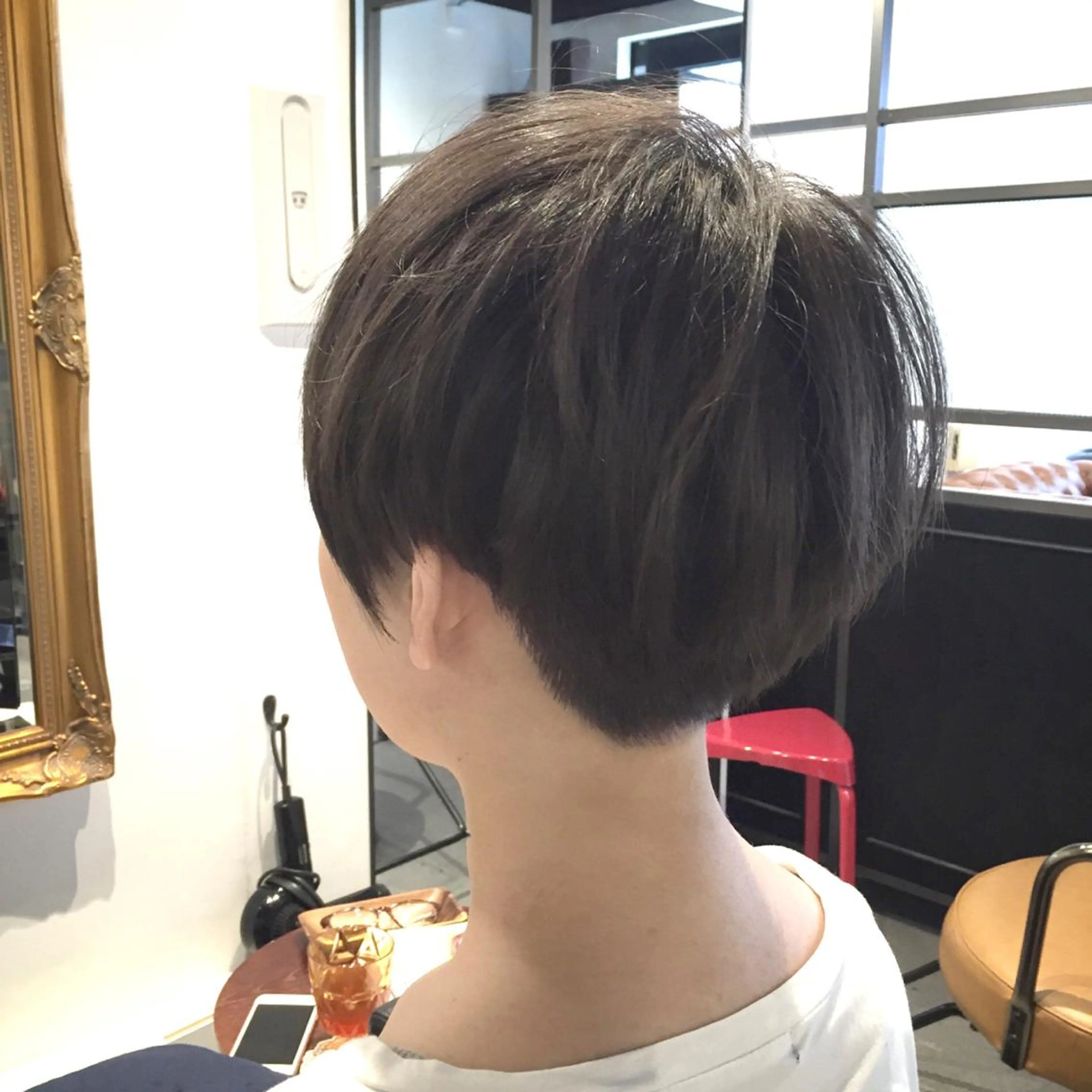 ショート ミディアム カラー ショートヘア 二児のパパで店長な 戸田健治のヘアスタイル