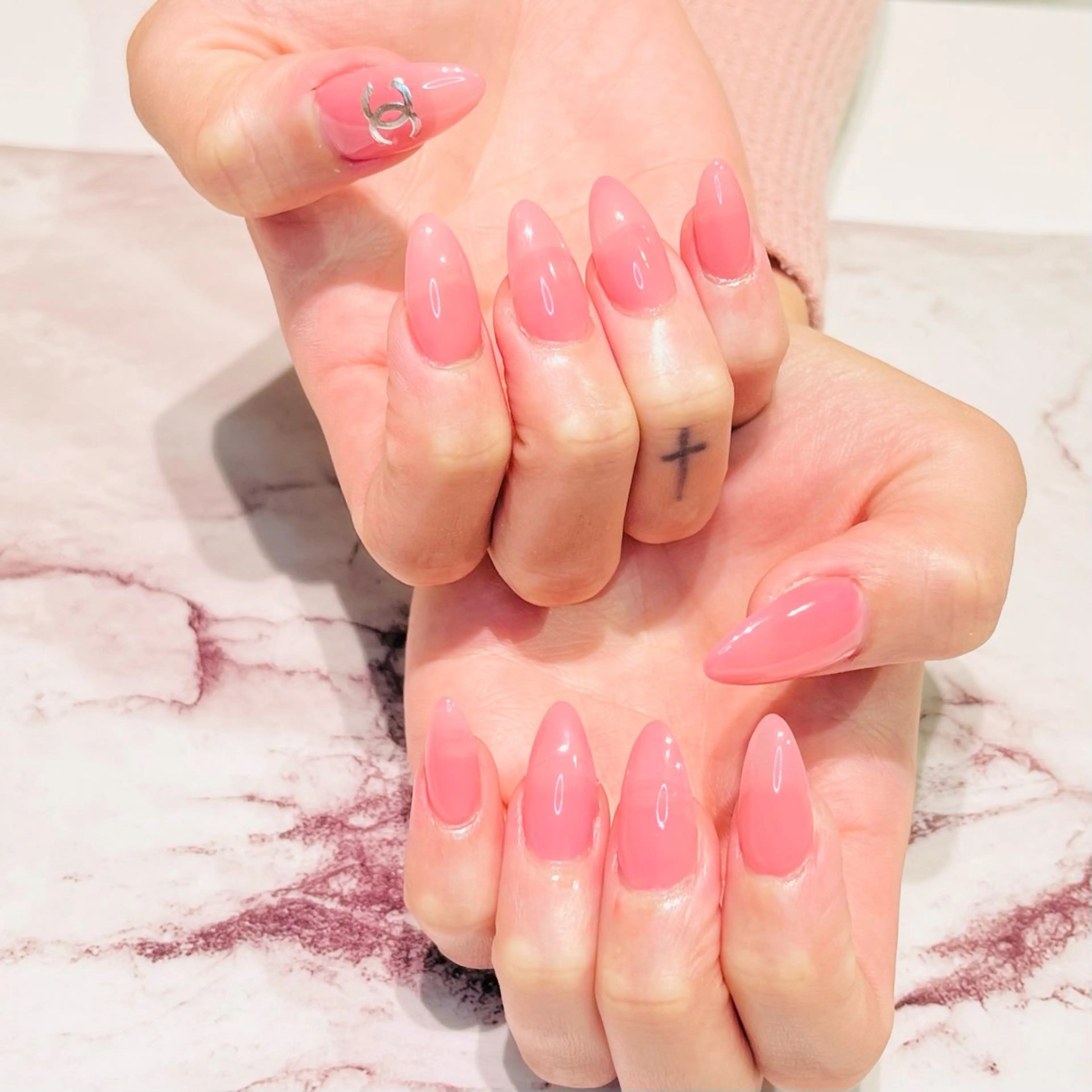 ネイル ハンドネイル Hair removal & Beauty salon Produce by Lucia所属・nail salon Luciaのネイルデザイン