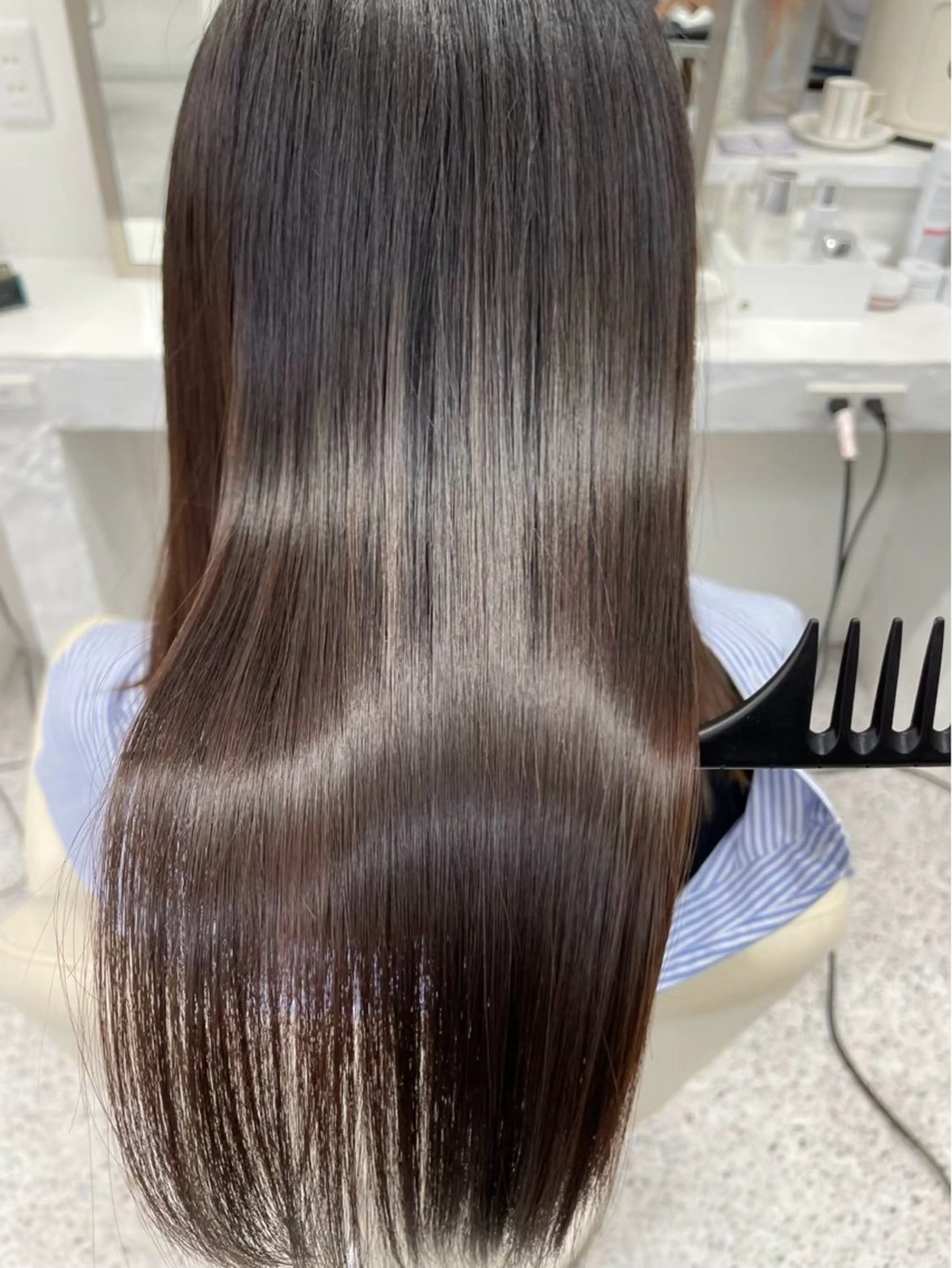 カット+ツヤツヤ髪質改善ストレート🫧の写真