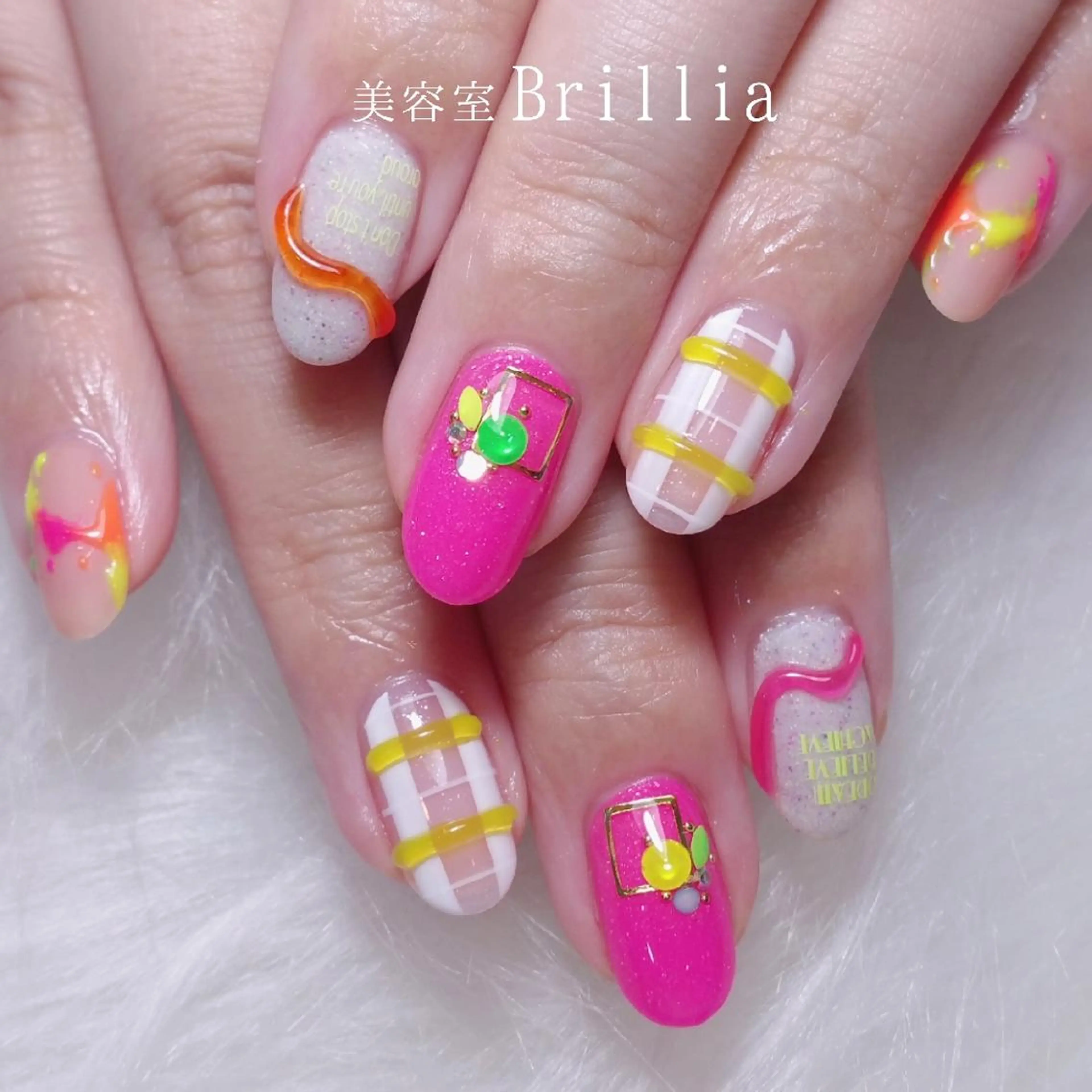 ネイル ハンドネイル 柴田 彩のネイルデザイン