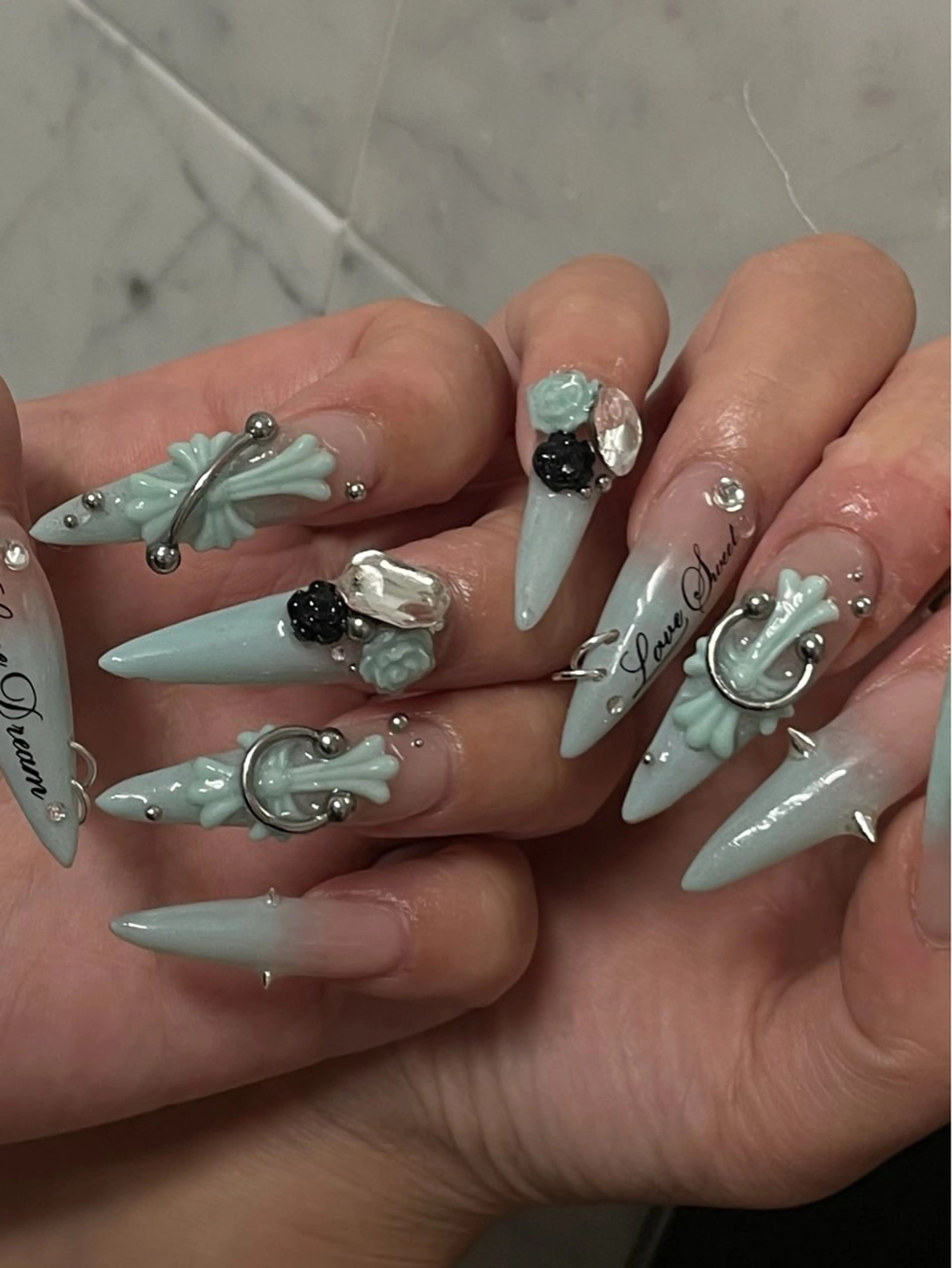ネイル ハンドネイル ayumi❤︎ Betty Nailのネイルデザイン
