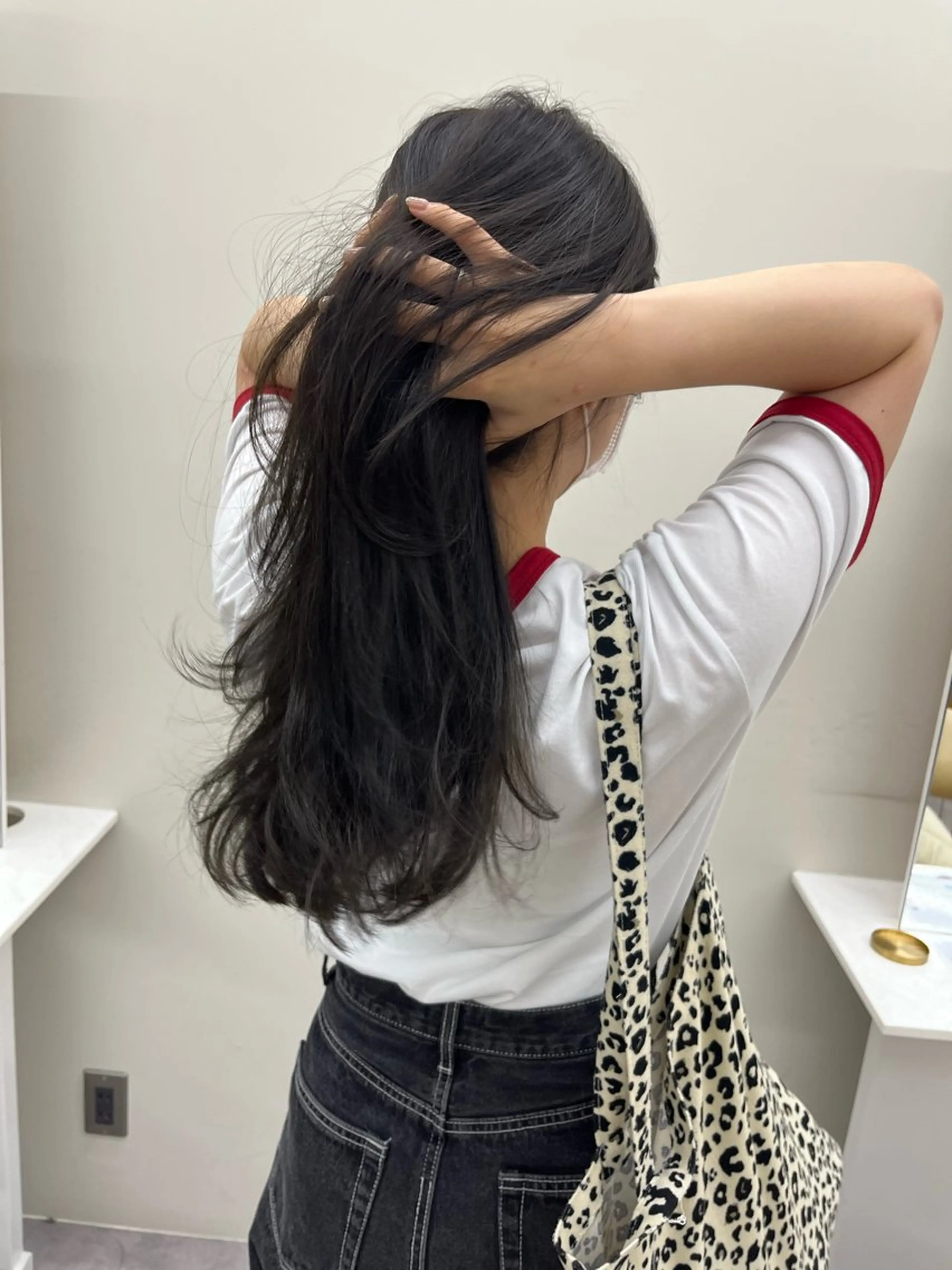ロング カラー 透明感カラー 透明感カラー🌼 沙奈のヘアスタイル